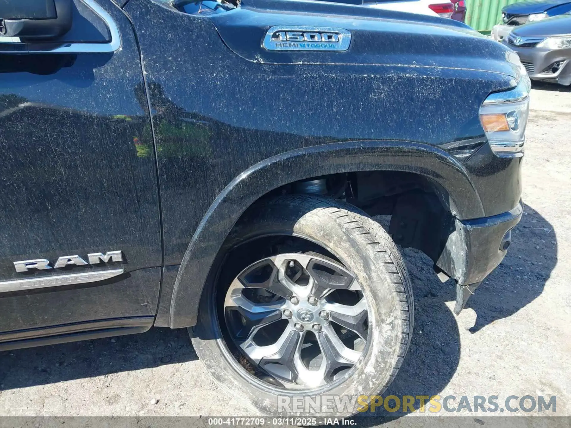 19 fotografías del automóvil dañado 1C6RREHT6MN501709 RAM 1500 2021