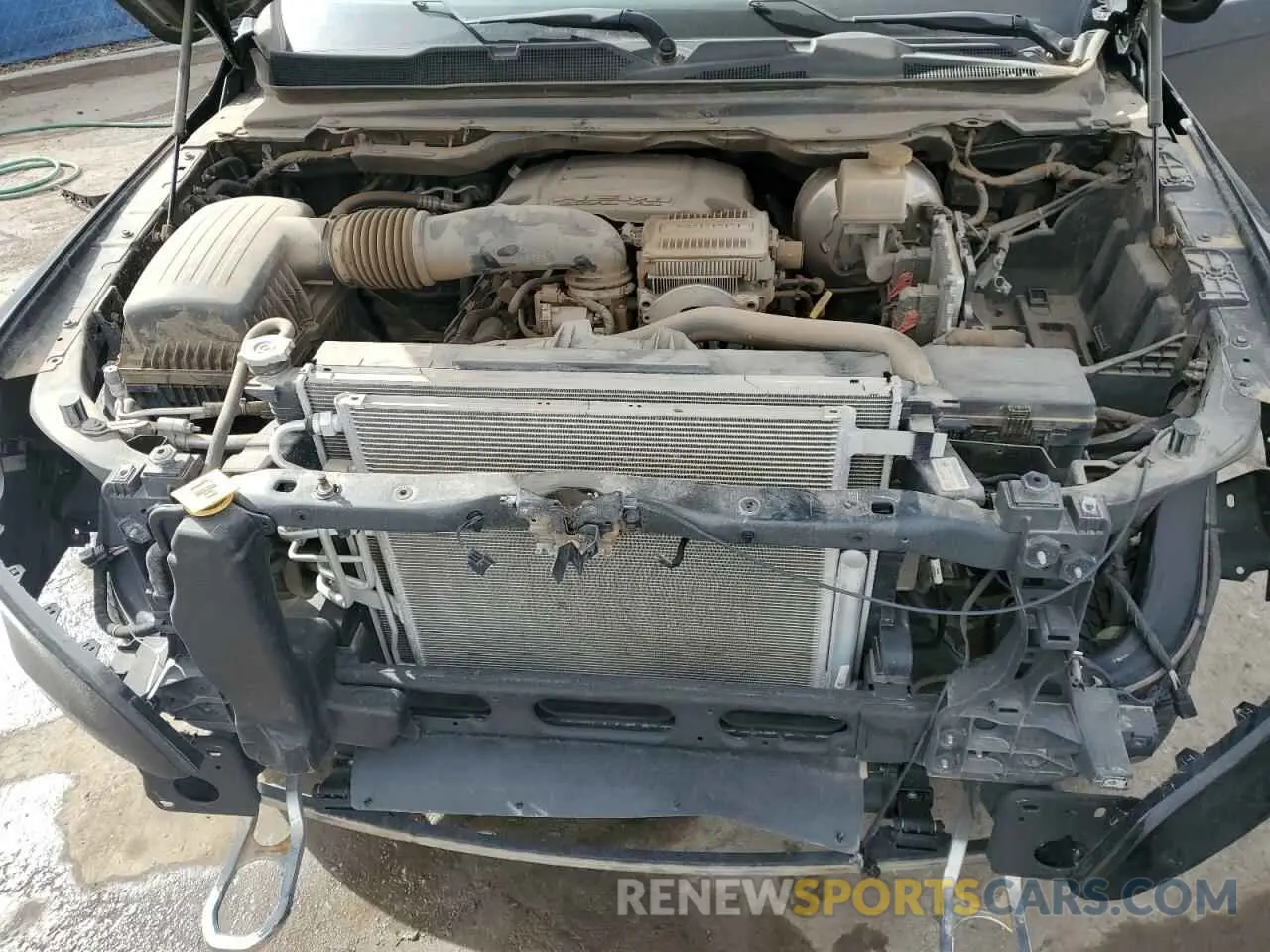 11 fotografías del automóvil dañado 1C6RREHT9MN833708 RAM 1500 2021