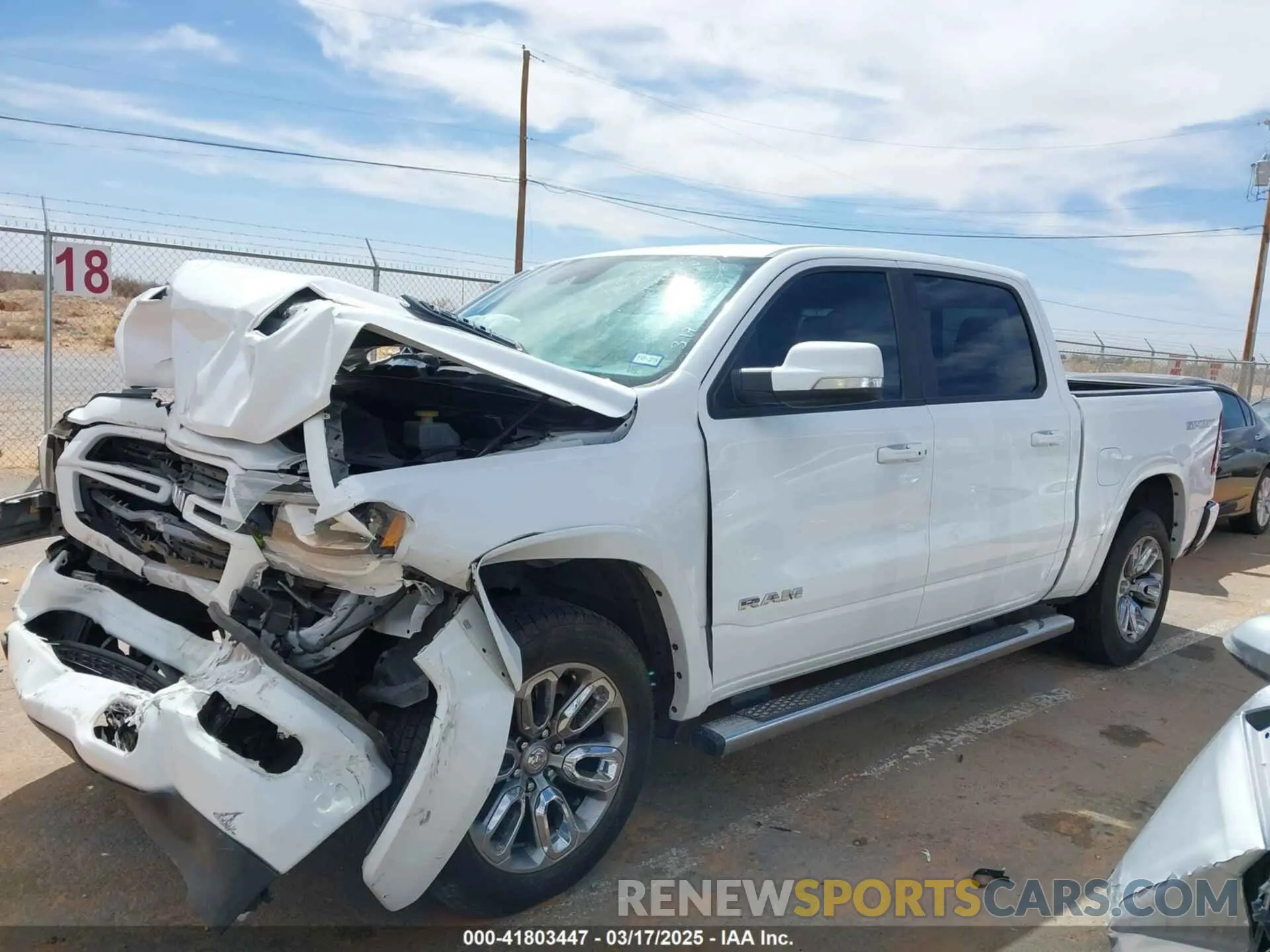 14 fotografías del automóvil dañado 1C6RREJG3MN604308 RAM 1500 2021