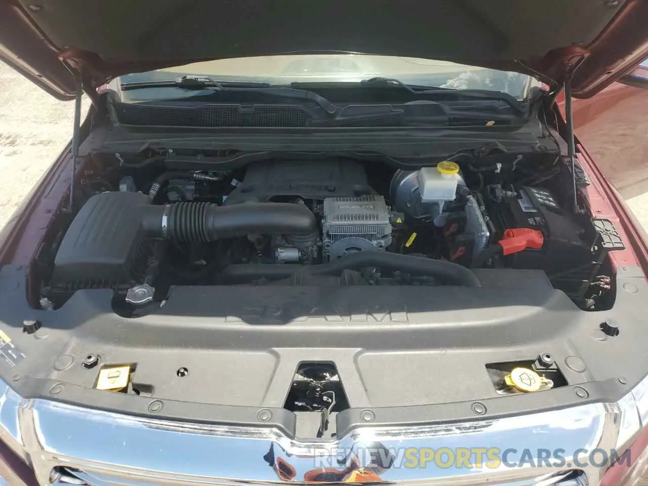 11 fotografías del automóvil dañado 1C6RREJT3MN544124 RAM 1500 2021