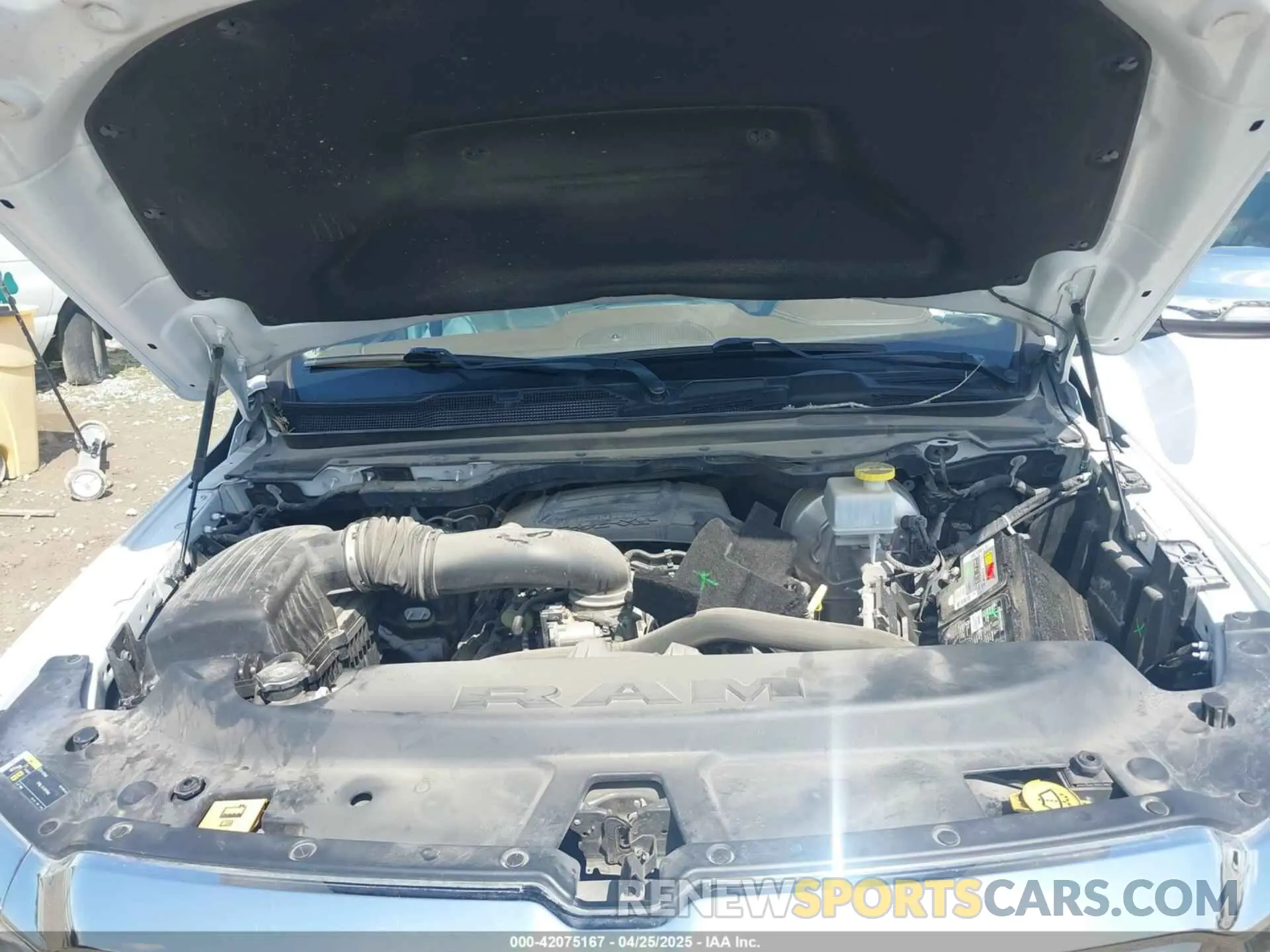 10 fotografías del automóvil dañado 1C6RREJT6MN628714 RAM 1500 2021