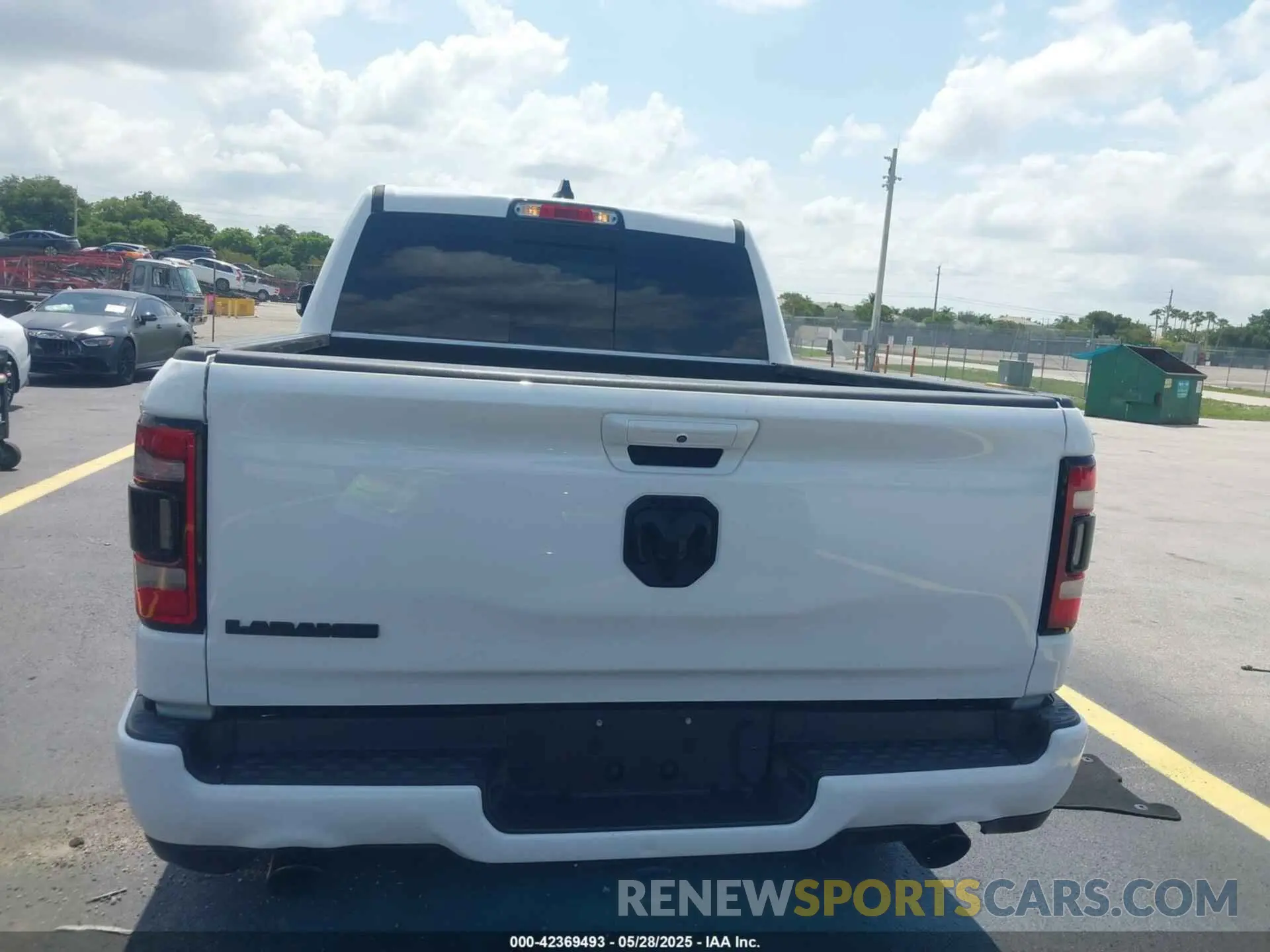16 fotografías del automóvil dañado 1C6RREJT8MN811919 RAM 1500 2021