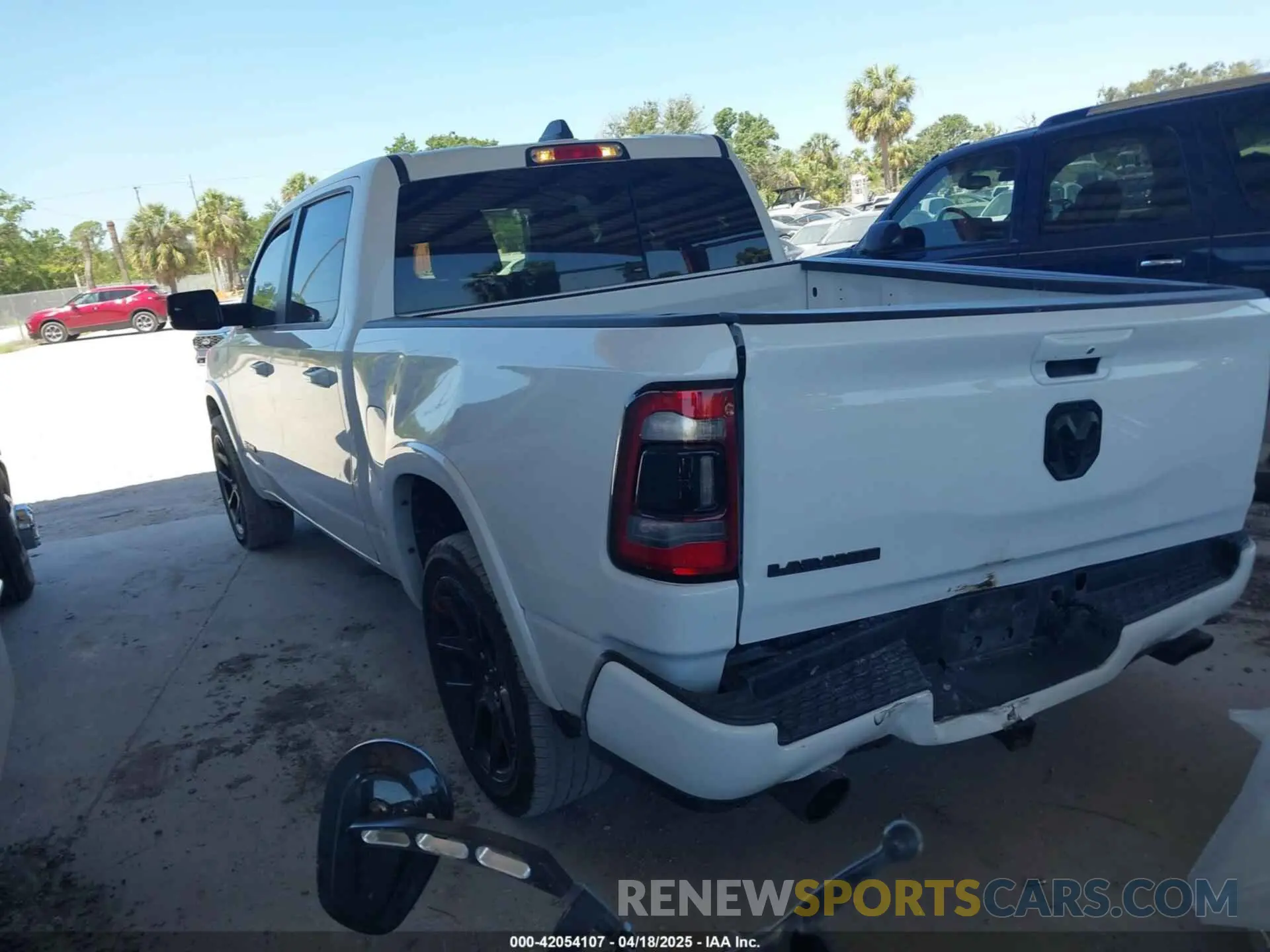 3 fotografías del automóvil dañado 1C6RREJTXMN794380 RAM 1500 2021