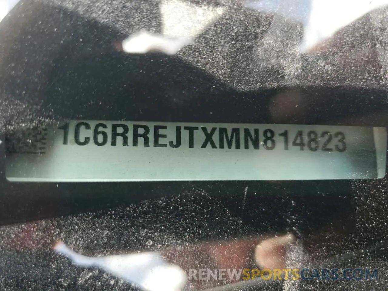 12 fotografías del automóvil dañado 1C6RREJTXMN814823 RAM 1500 2021