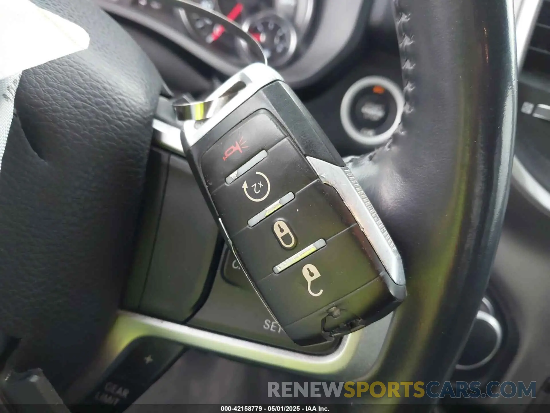 11 fotografías del automóvil dañado 1C6RRFBG2MN603753 RAM 1500 2021