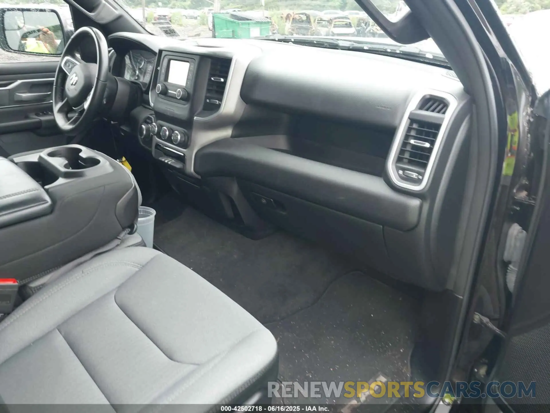 5 fotografías del automóvil dañado 1C6RRFBG8MN784325 RAM 1500 2021