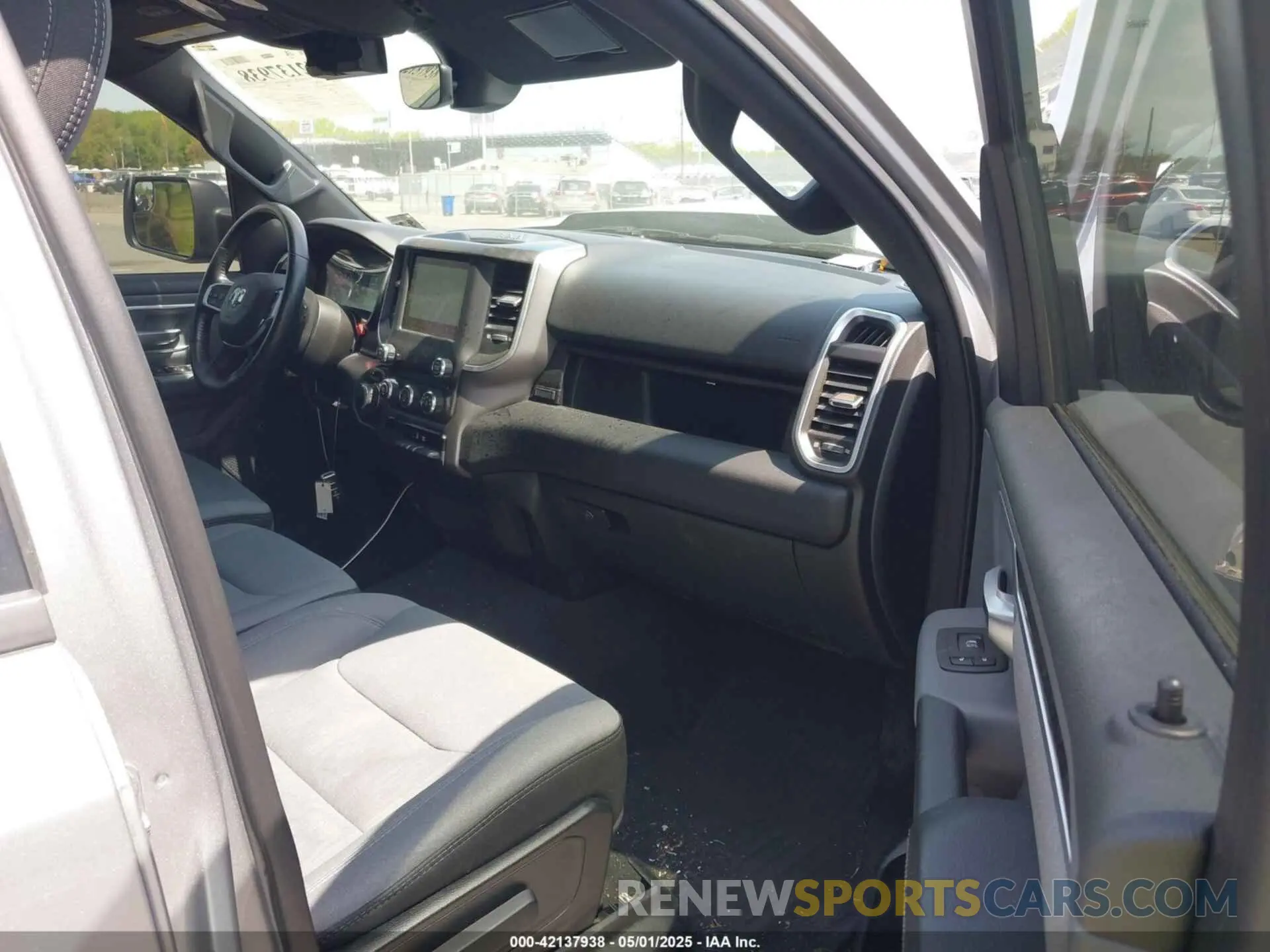 5 fotografías del automóvil dañado 1C6RRFBG9MN734212 RAM 1500 2021