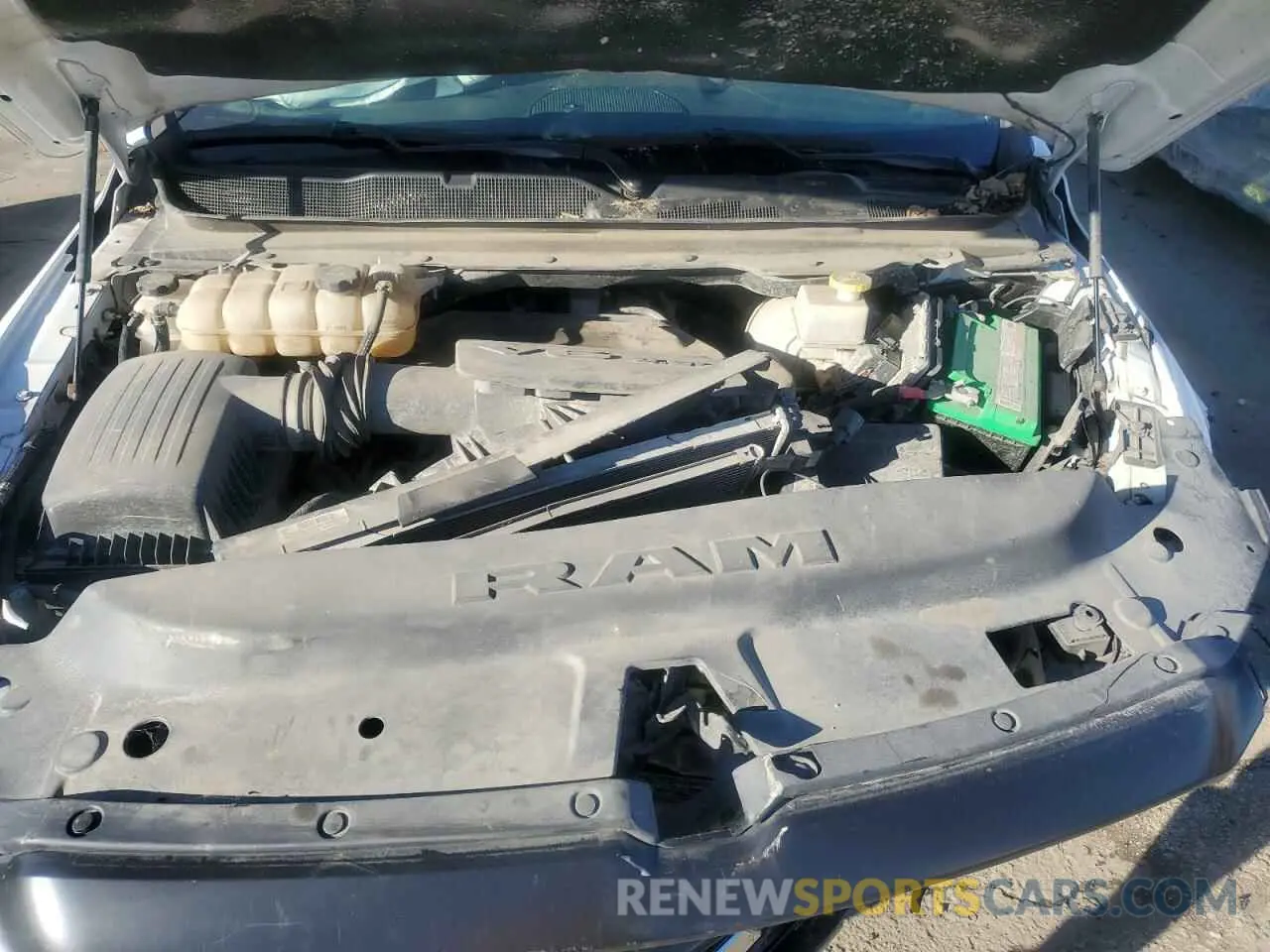 11 fotografías del automóvil dañado 1C6RRFCG6MN726793 RAM 1500 2021