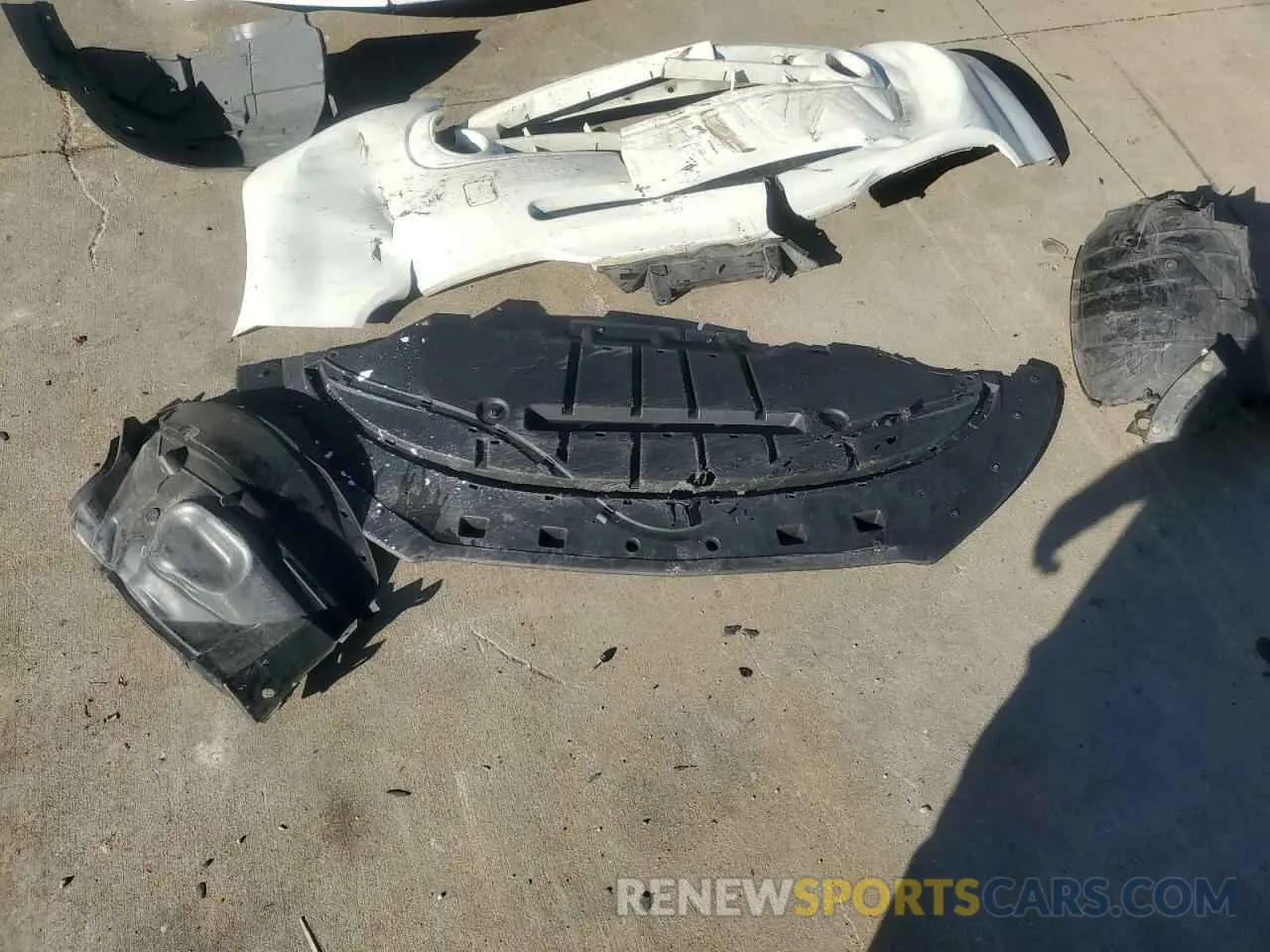 12 fotografías del automóvil dañado 1C6RRFCG6MN726793 RAM 1500 2021