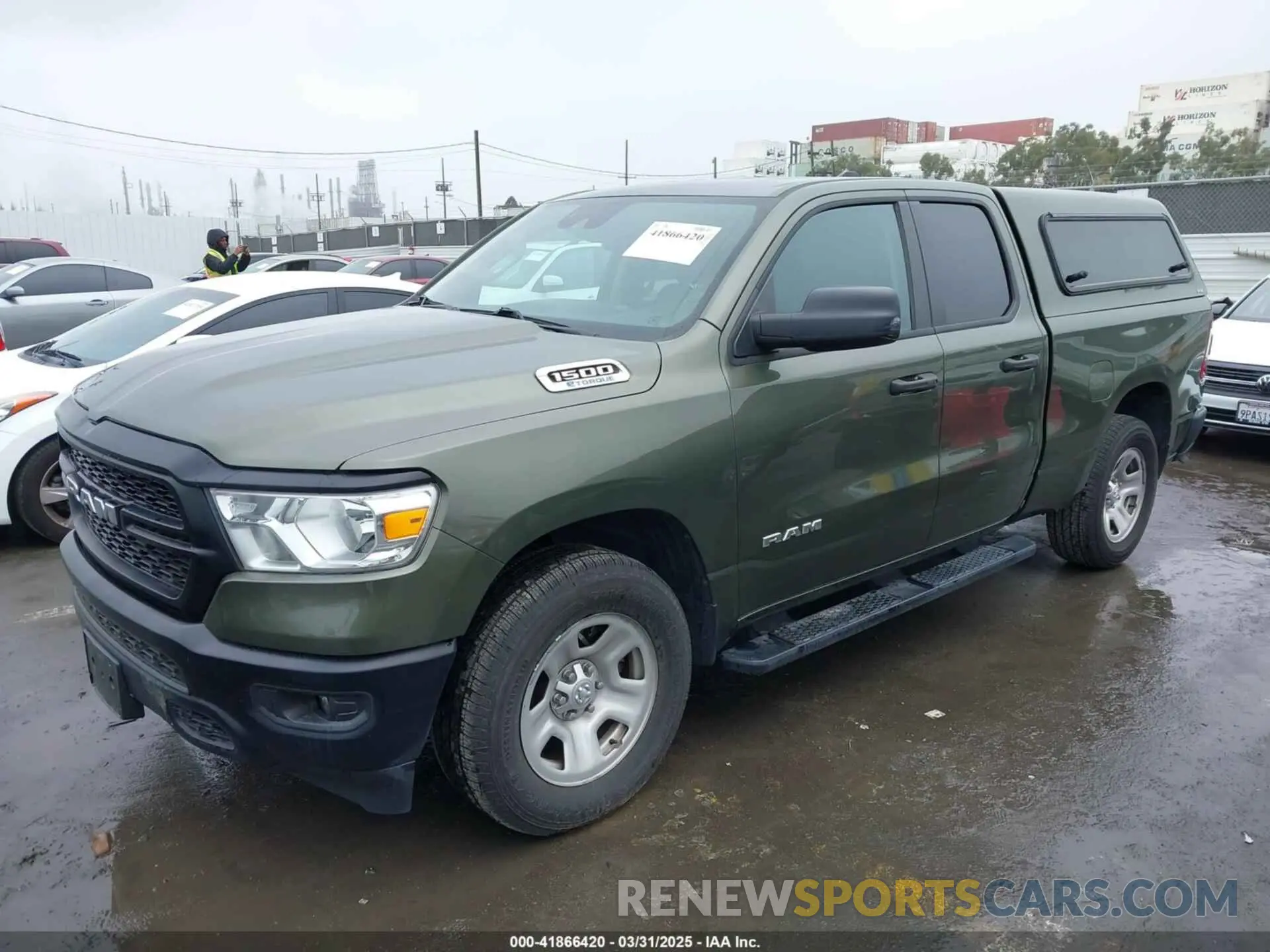 2 fotografías del automóvil dañado 1C6RRFCGXMN714260 RAM 1500 2021