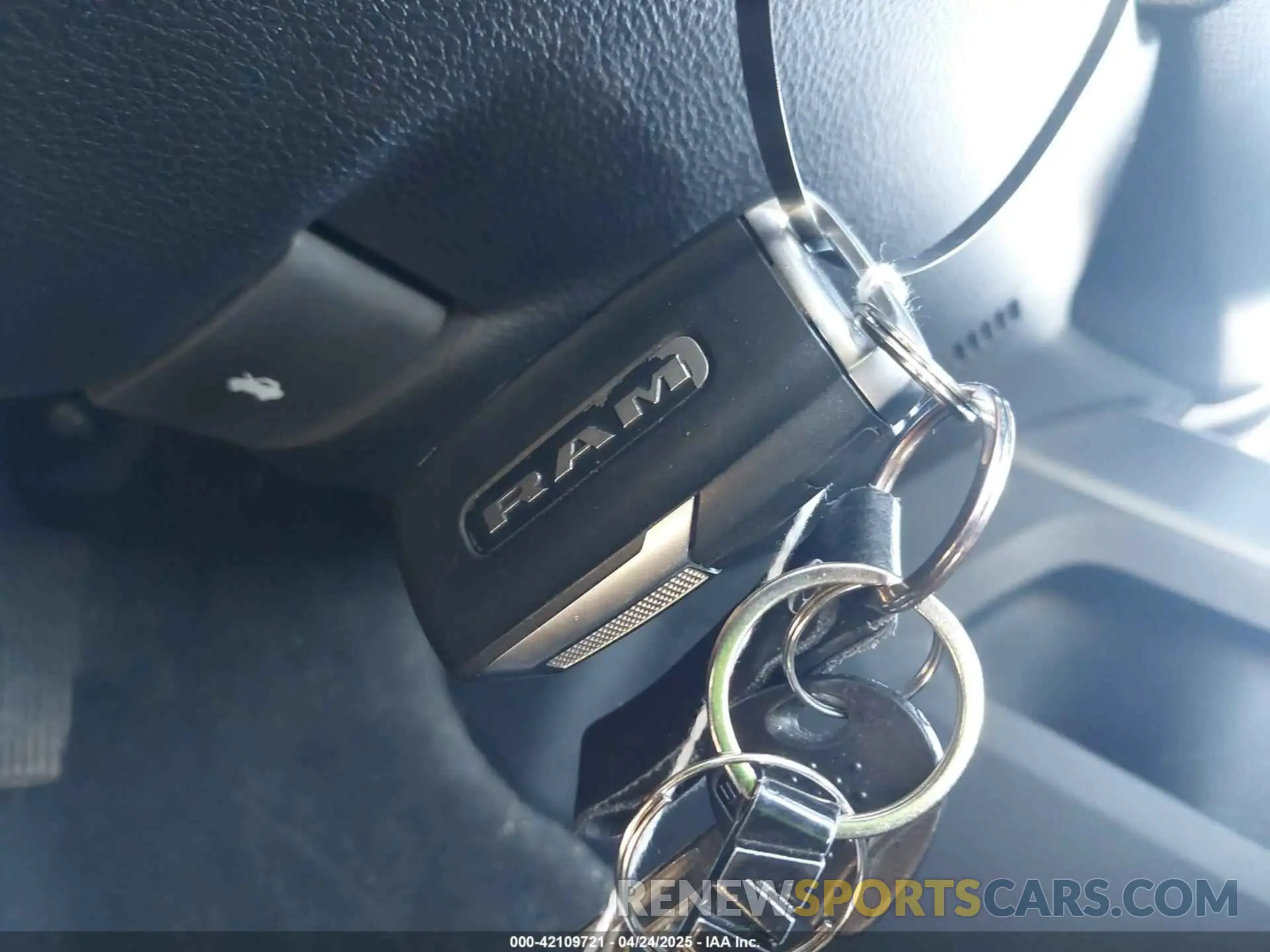 11 fotografías del automóvil dañado 1C6RRFFG2MN547923 RAM 1500 2021