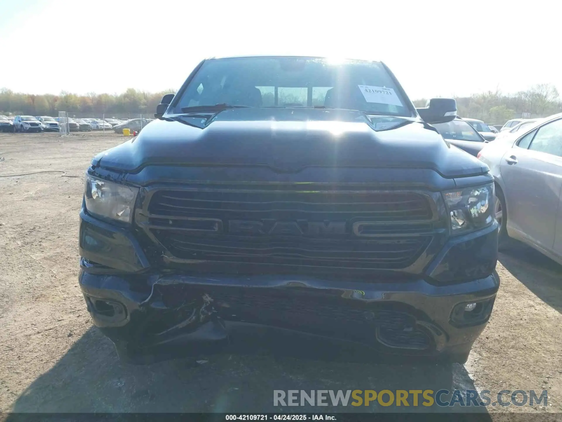 12 fotografías del automóvil dañado 1C6RRFFG2MN547923 RAM 1500 2021