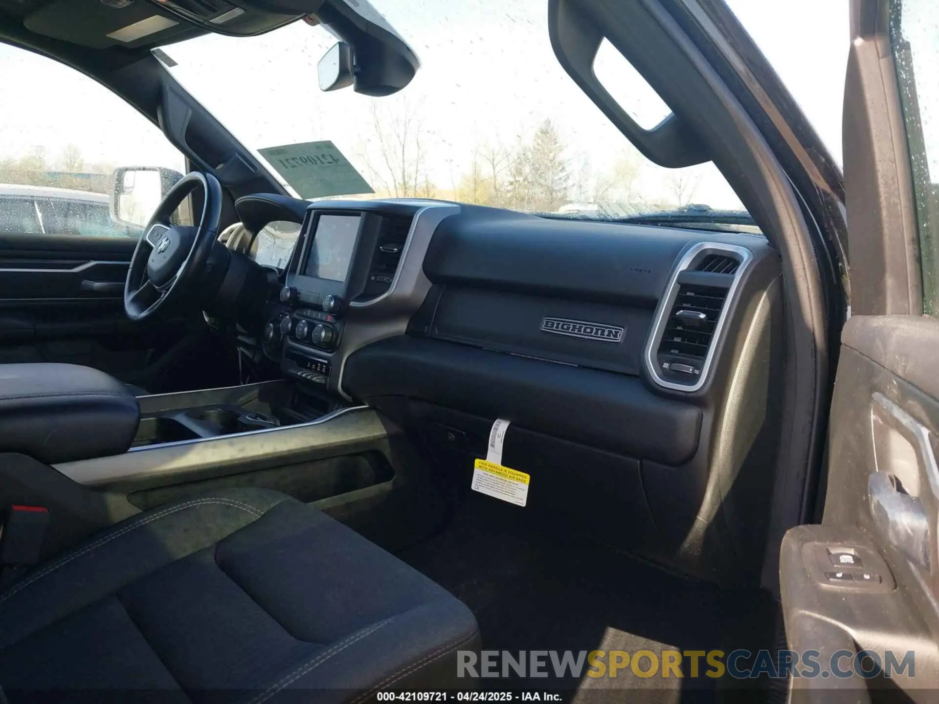 5 fotografías del automóvil dañado 1C6RRFFG2MN547923 RAM 1500 2021