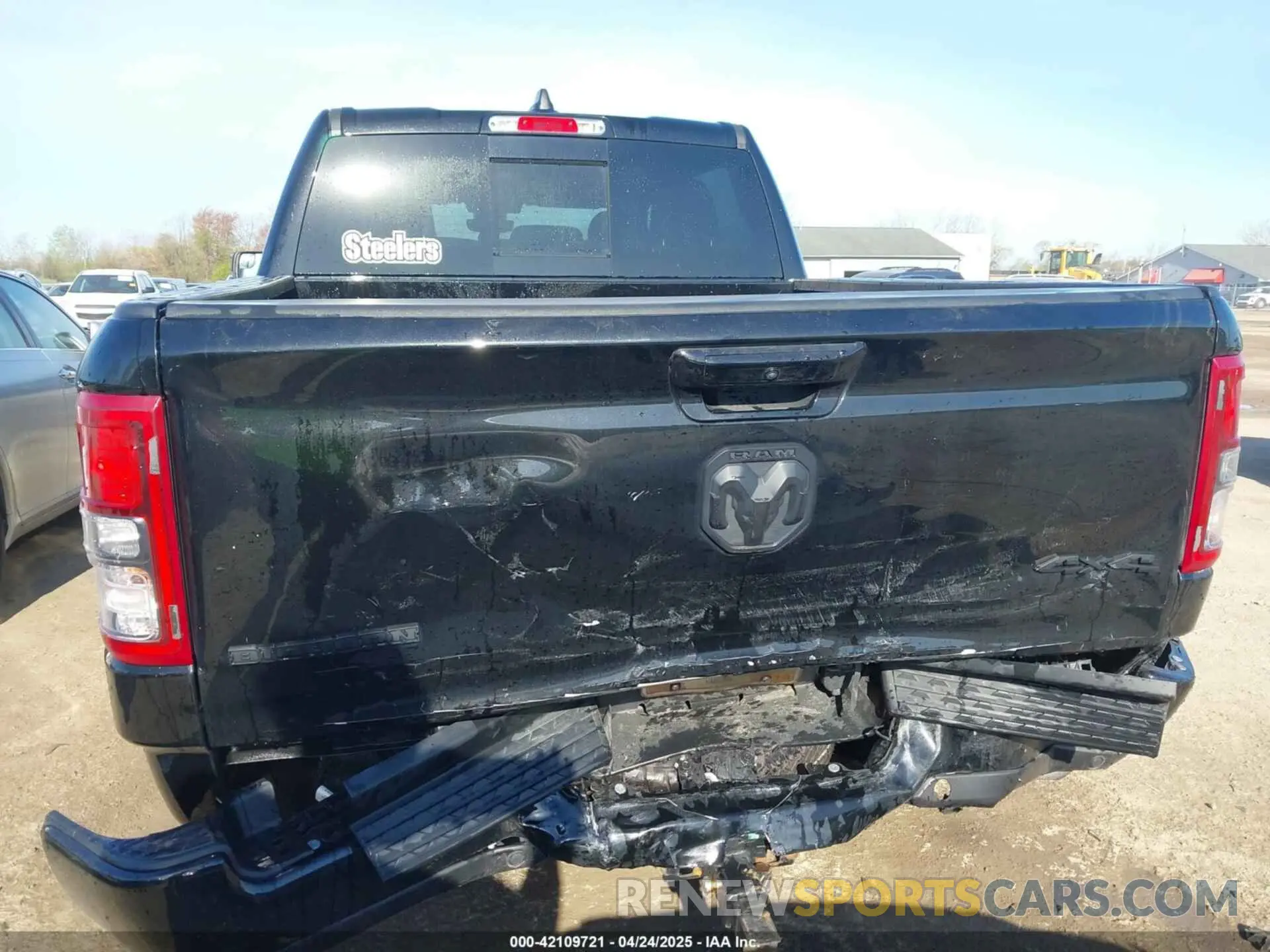 6 fotografías del automóvil dañado 1C6RRFFG2MN547923 RAM 1500 2021