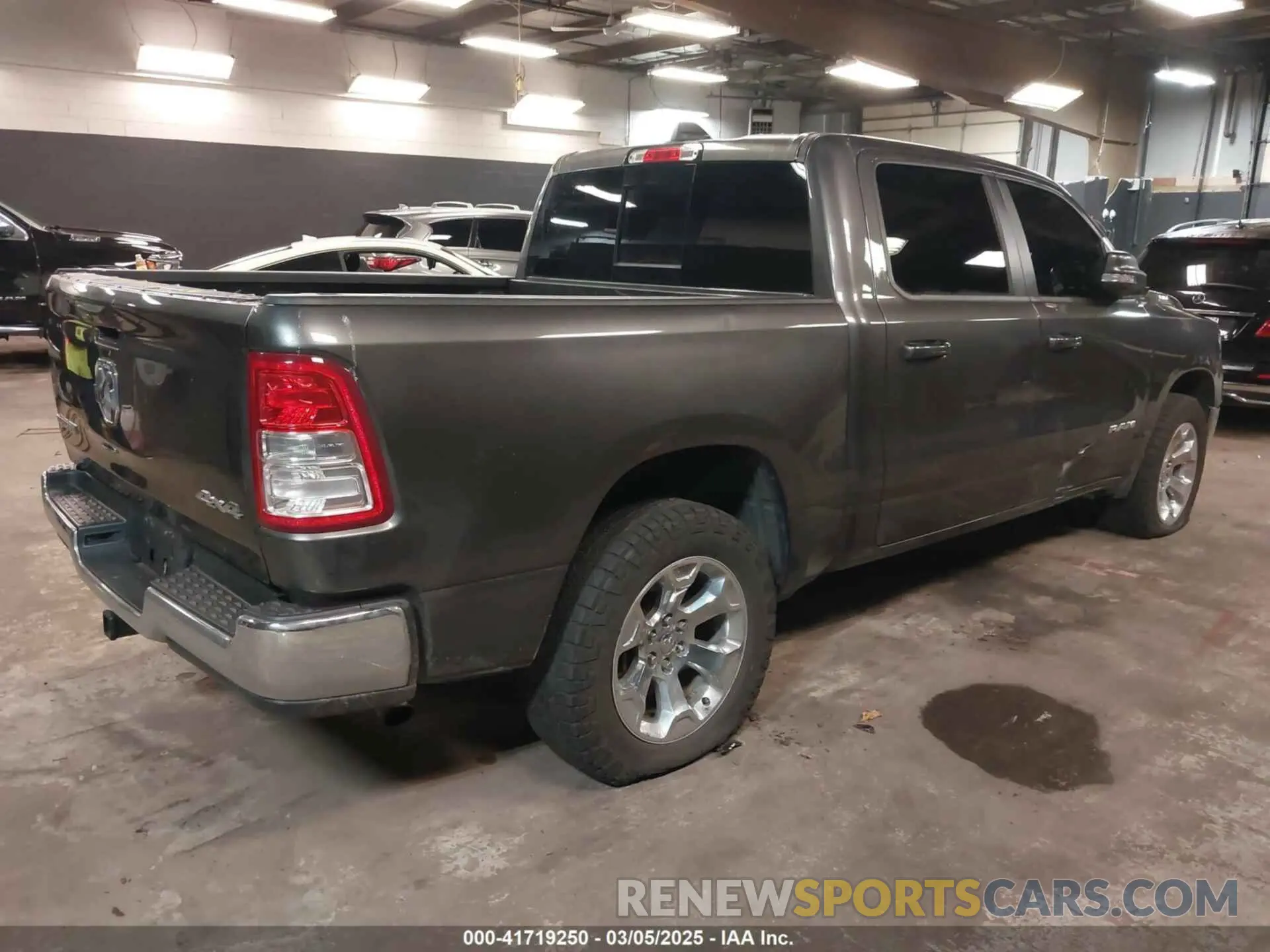 4 fotografías del automóvil dañado 1C6RRFFG6MN621716 RAM 1500 2021