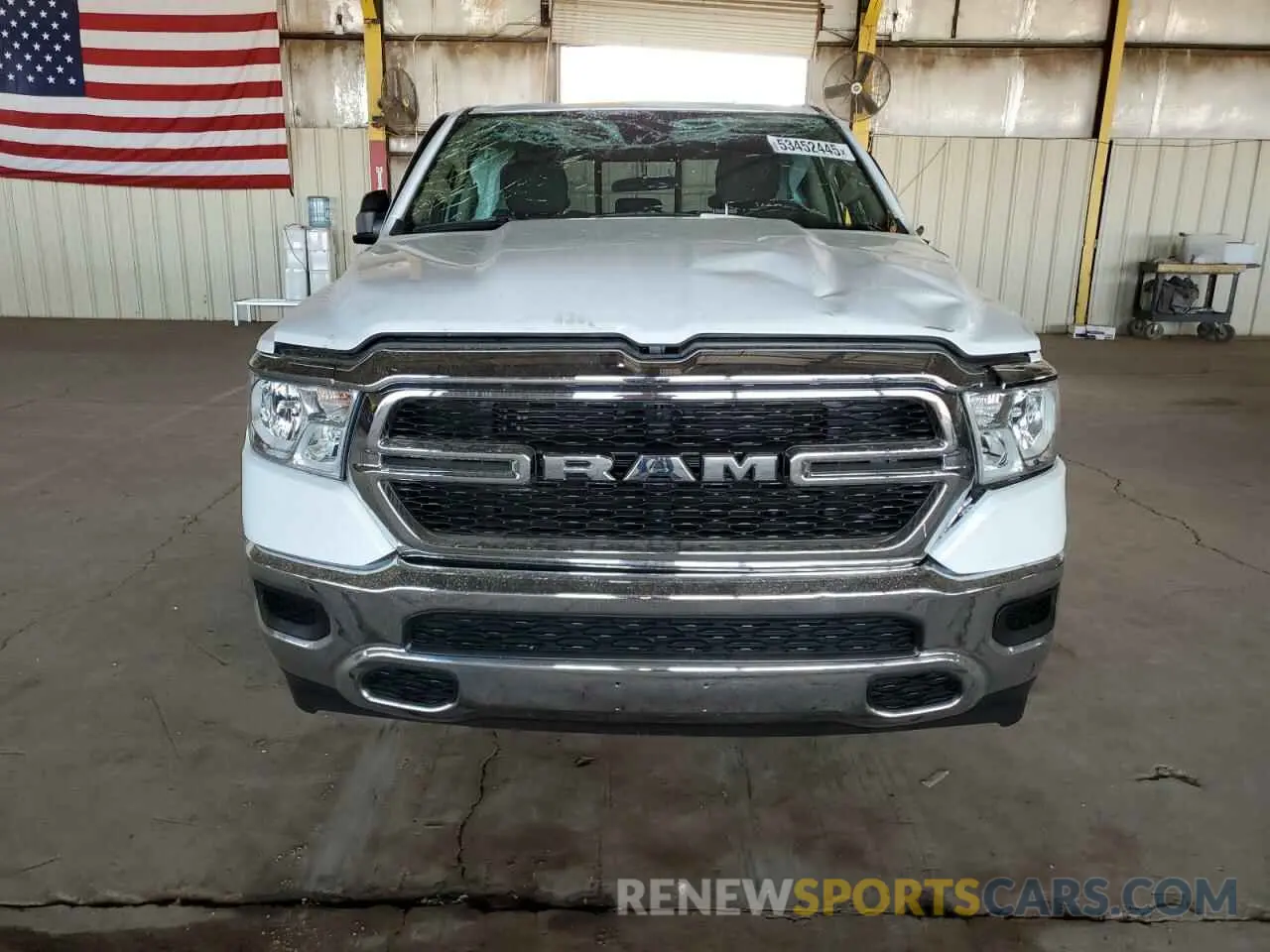 5 fotografías del automóvil dañado 1C6SRECGXMN766063 RAM 1500 2021