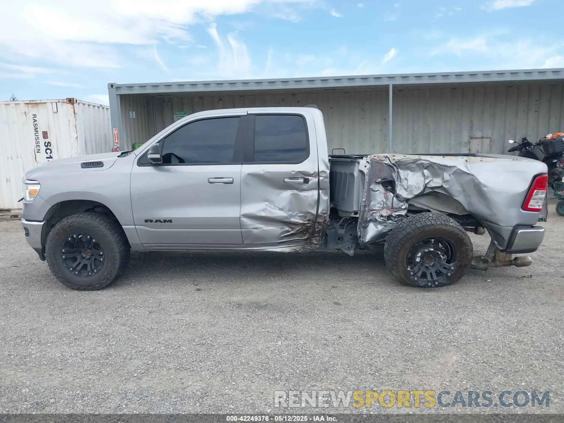 14 fotografías del automóvil dañado 1C6SRFBT1MN622633 RAM 1500 2021