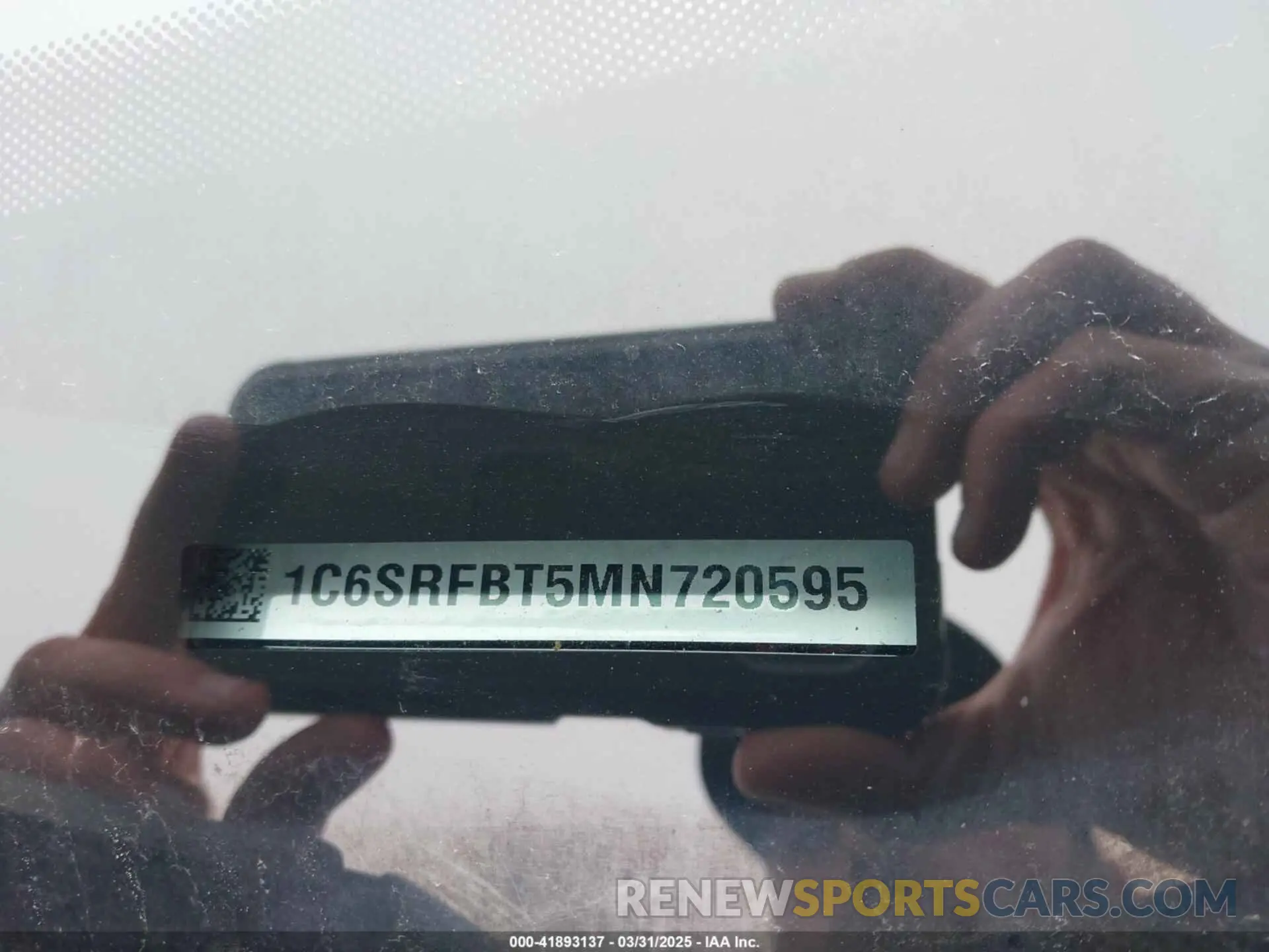 9 fotografías del automóvil dañado 1C6SRFBT5MN720595 RAM 1500 2021
