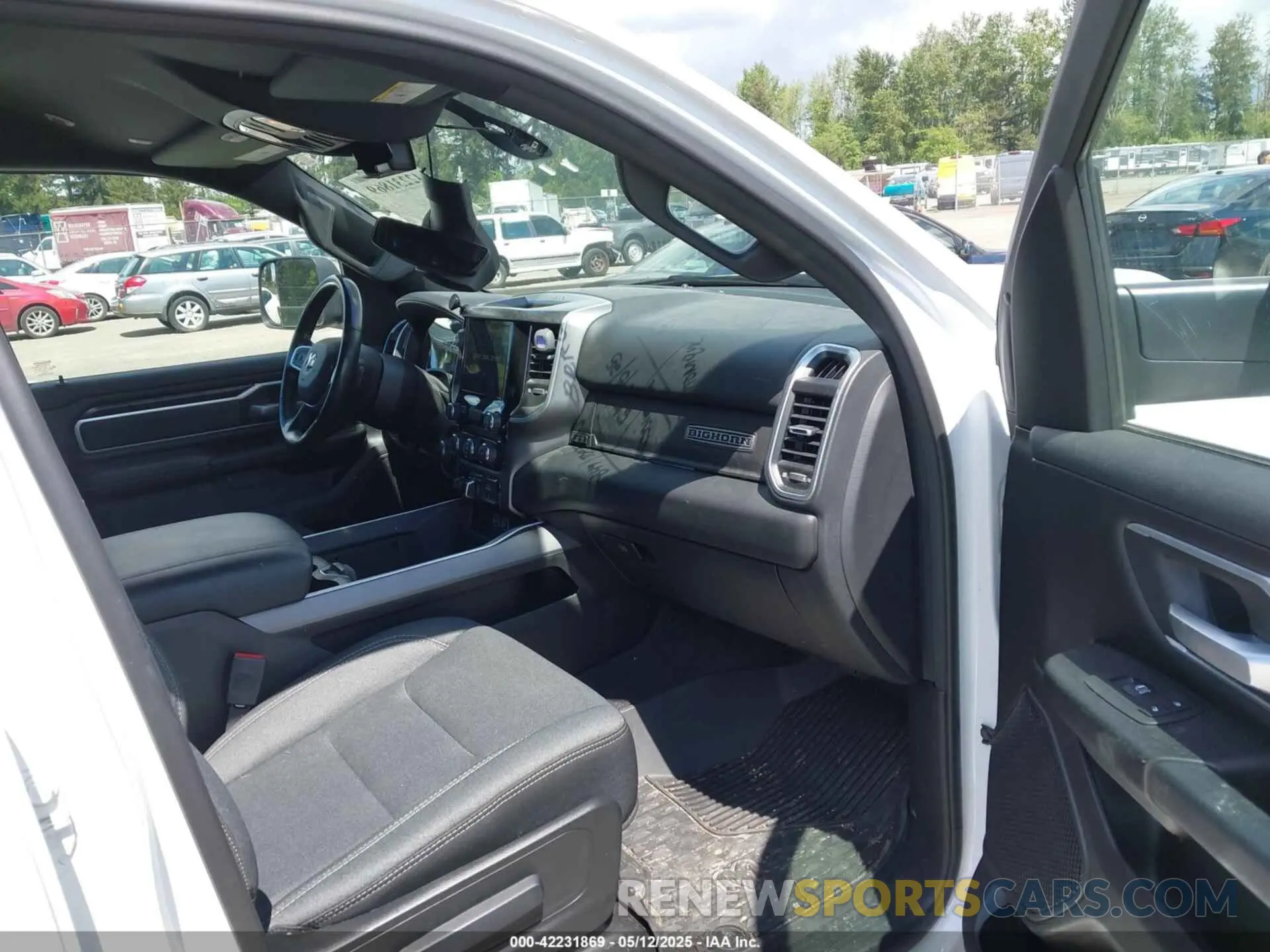 5 fotografías del automóvil dañado 1C6SRFBT7MN742131 RAM 1500 2021