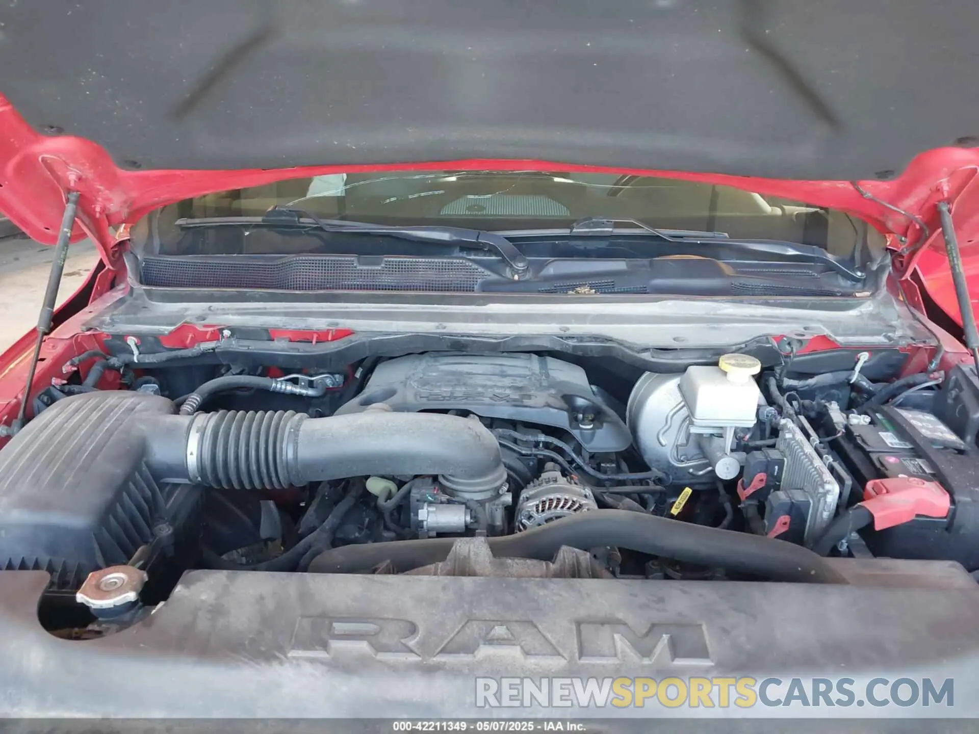 10 fotografías del automóvil dañado 1C6SRFBTXMN572461 RAM 1500 2021