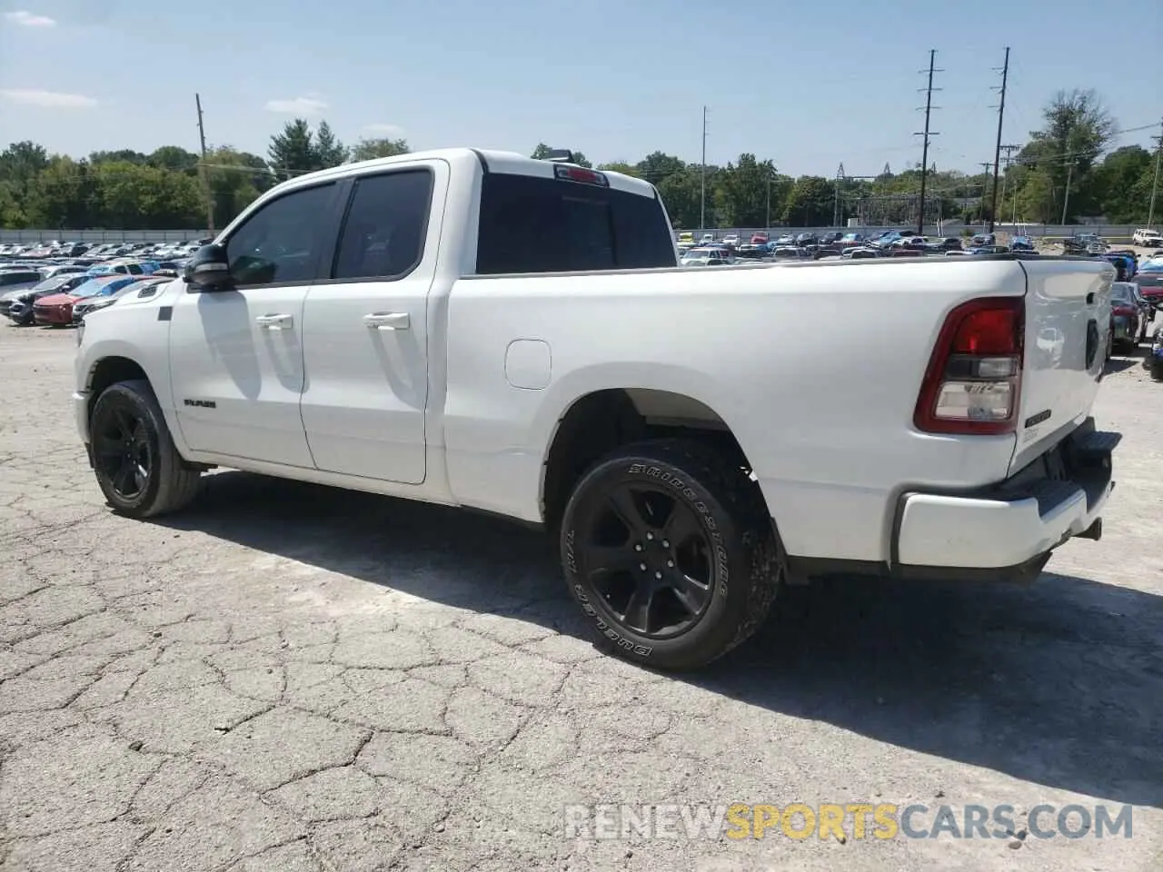 2 fotografías del automóvil dañado 1C6SRFBTXMN683091 RAM 1500 2021