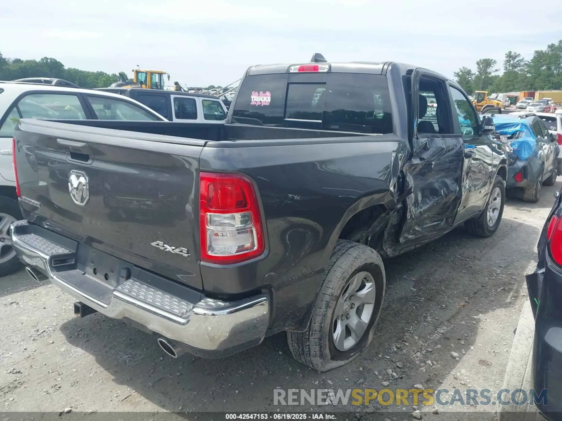 4 fotografías del automóvil dañado 1C6SRFFT1MN632606 RAM 1500 2021