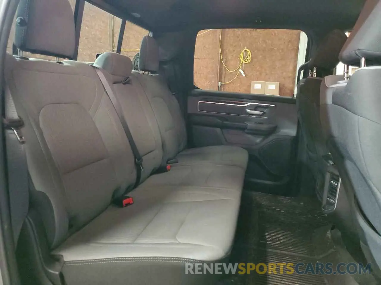 10 fotografías del automóvil dañado 1C6SRFFT2MN597705 RAM 1500 2021