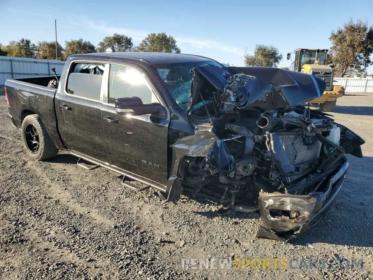 4 fotografías del automóvil dañado 1C6SRFFT3MN511317 RAM 1500 2021