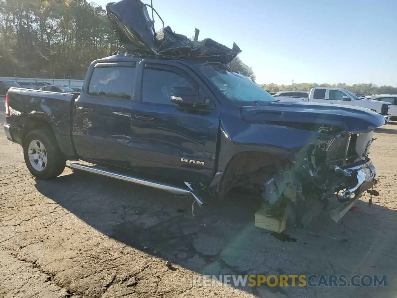 4 fotografías del automóvil dañado 1C6SRFFT3MN642148 RAM 1500 2021