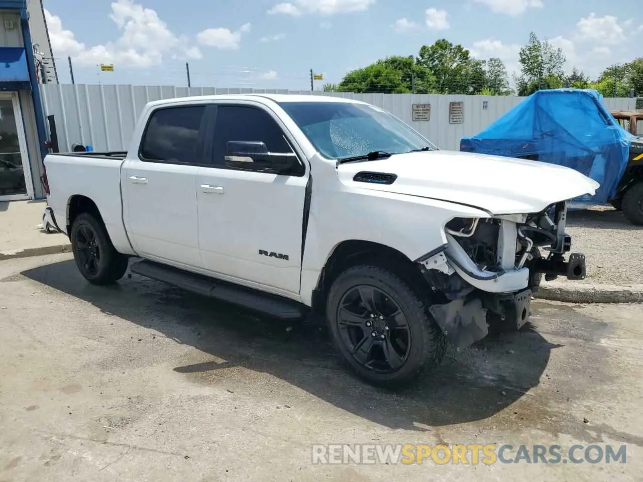 4 fotografías del automóvil dañado 1C6SRFFT4MN585412 RAM 1500 2021