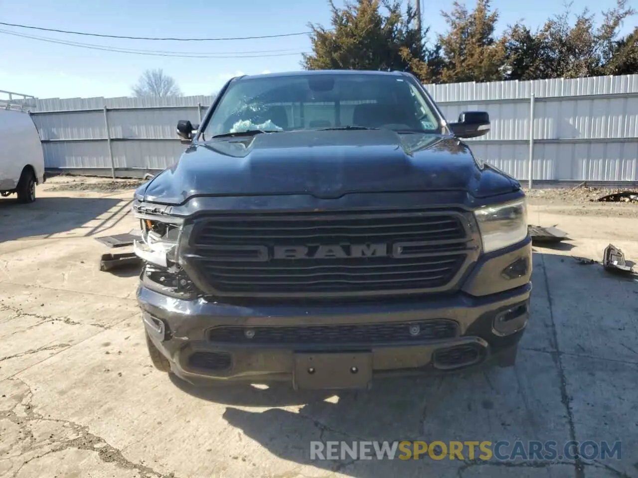 5 fotografías del automóvil dañado 1C6SRFFT4MN681069 RAM 1500 2021