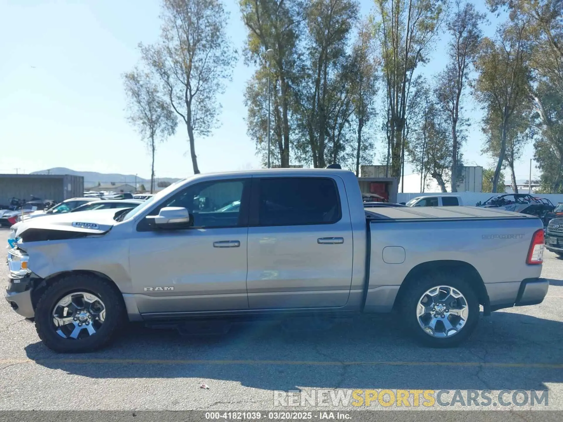15 fotografías del automóvil dañado 1C6SRFFT4MN688152 RAM 1500 2021