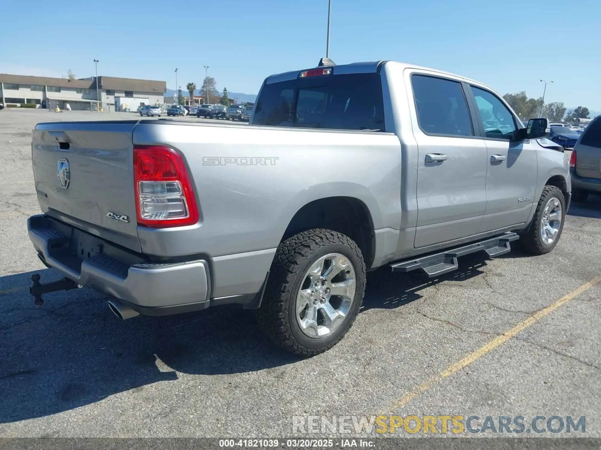 4 fotografías del automóvil dañado 1C6SRFFT4MN688152 RAM 1500 2021