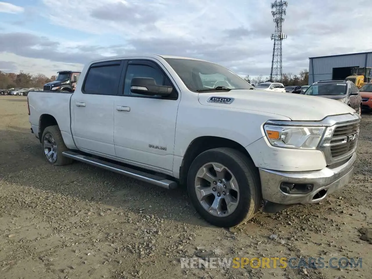 4 fotografías del automóvil dañado 1C6SRFFT5MN566755 RAM 1500 2021