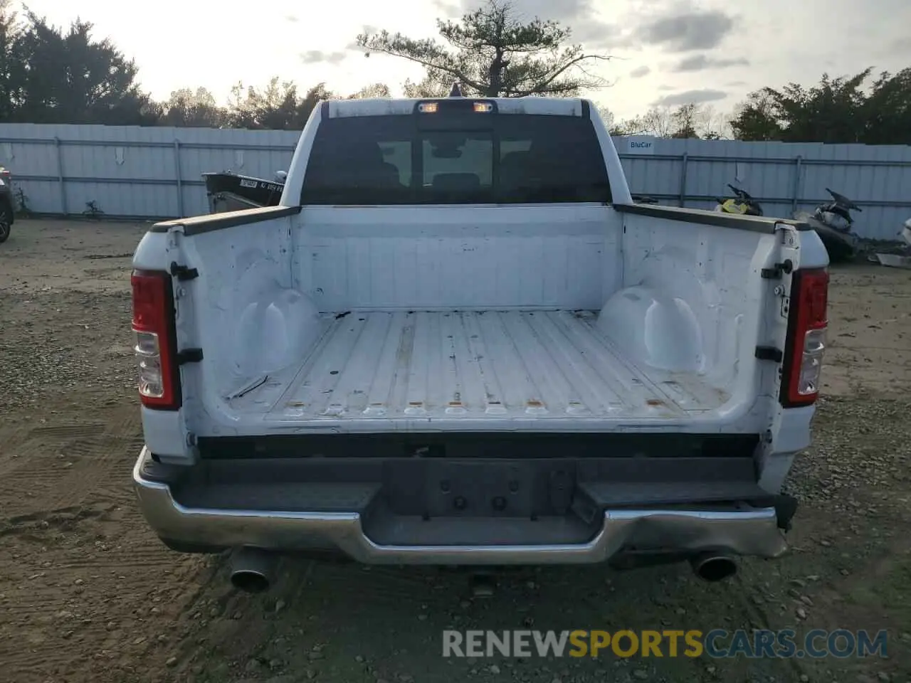 6 fotografías del automóvil dañado 1C6SRFFT5MN566755 RAM 1500 2021