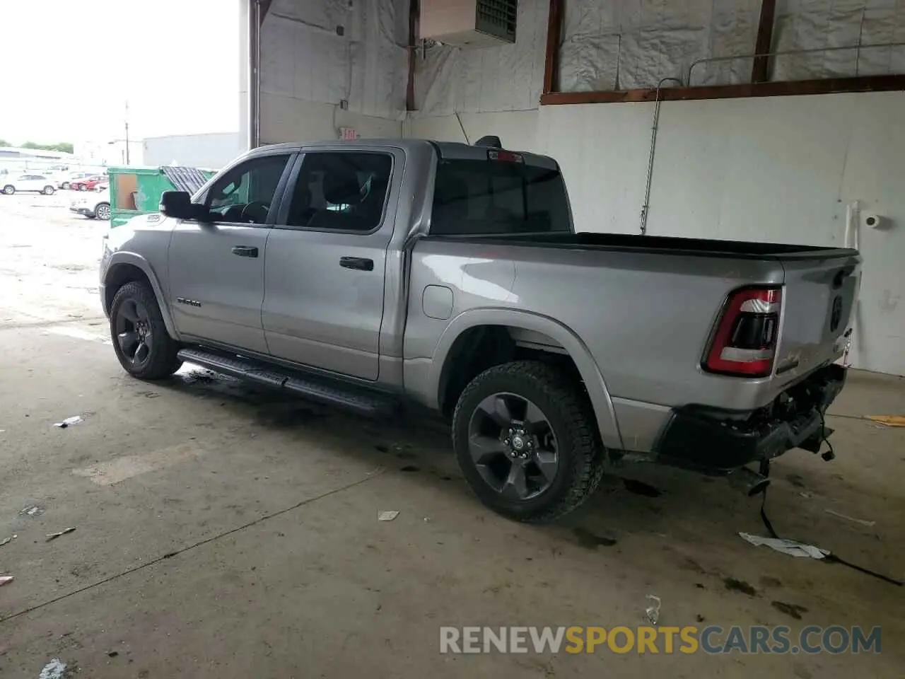 2 fotografías del automóvil dañado 1C6SRFFT5MN597004 RAM 1500 2021