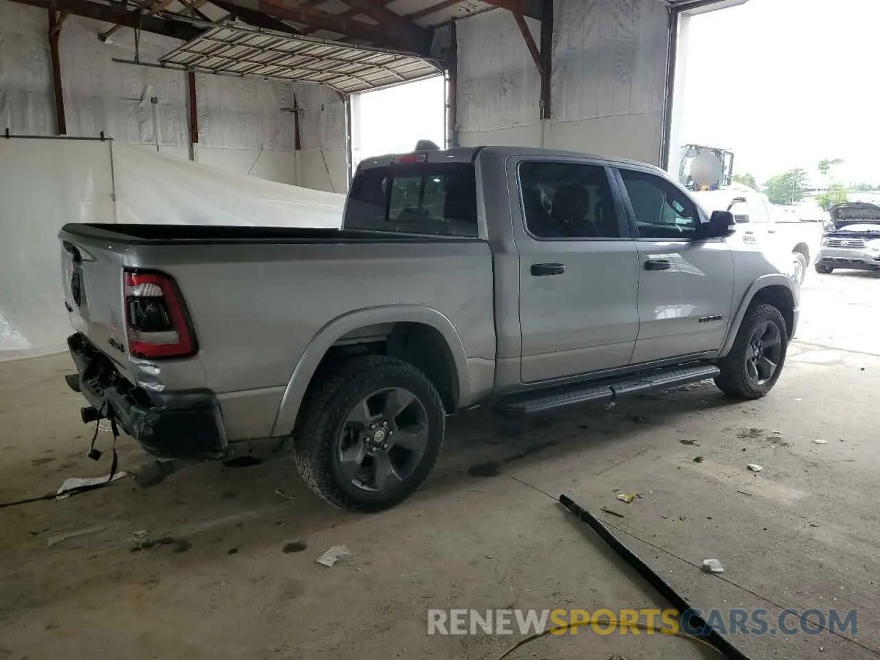 3 fotografías del automóvil dañado 1C6SRFFT5MN597004 RAM 1500 2021