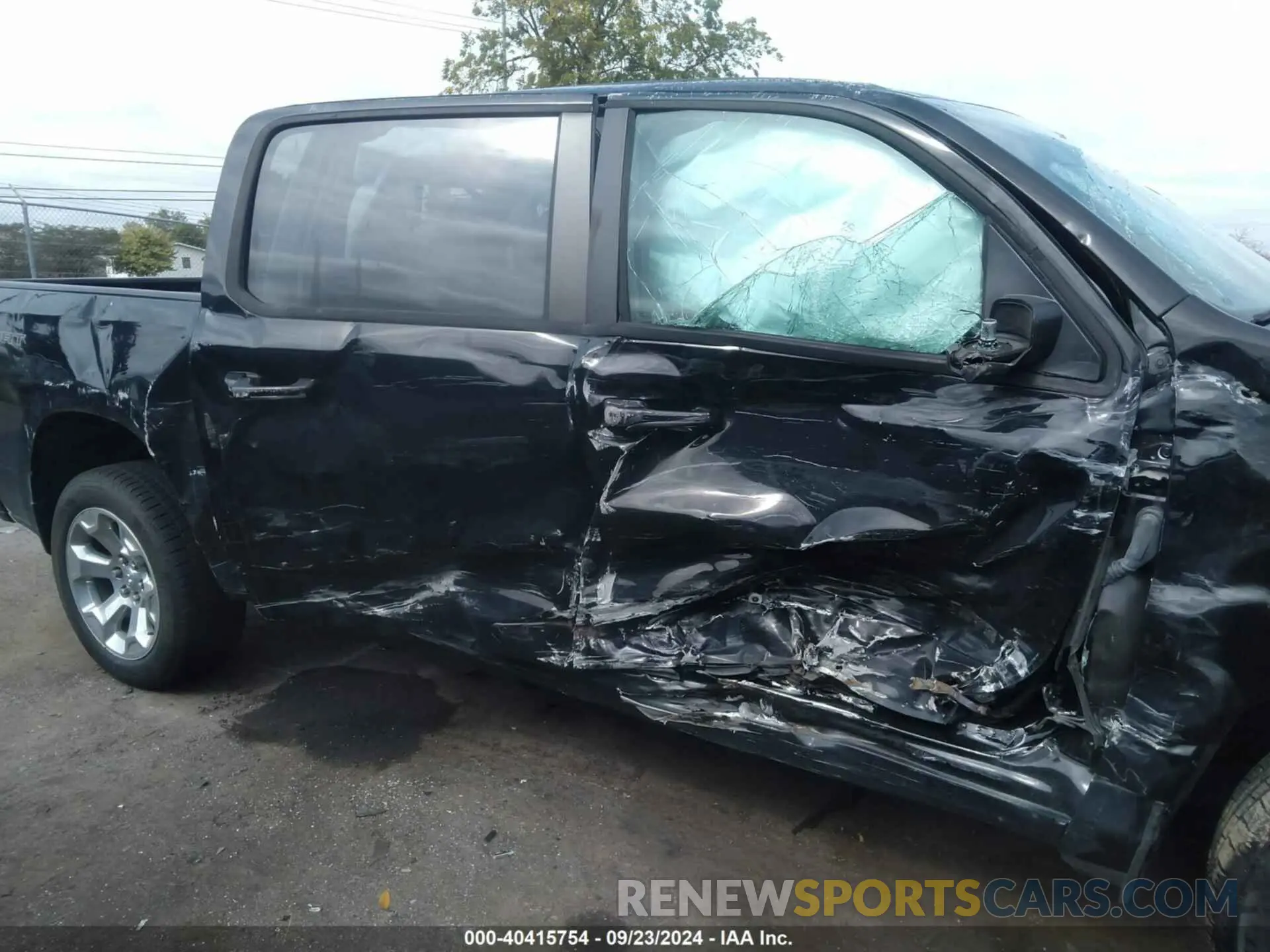 6 fotografías del automóvil dañado 1C6SRFFT5MN778054 RAM 1500 2021