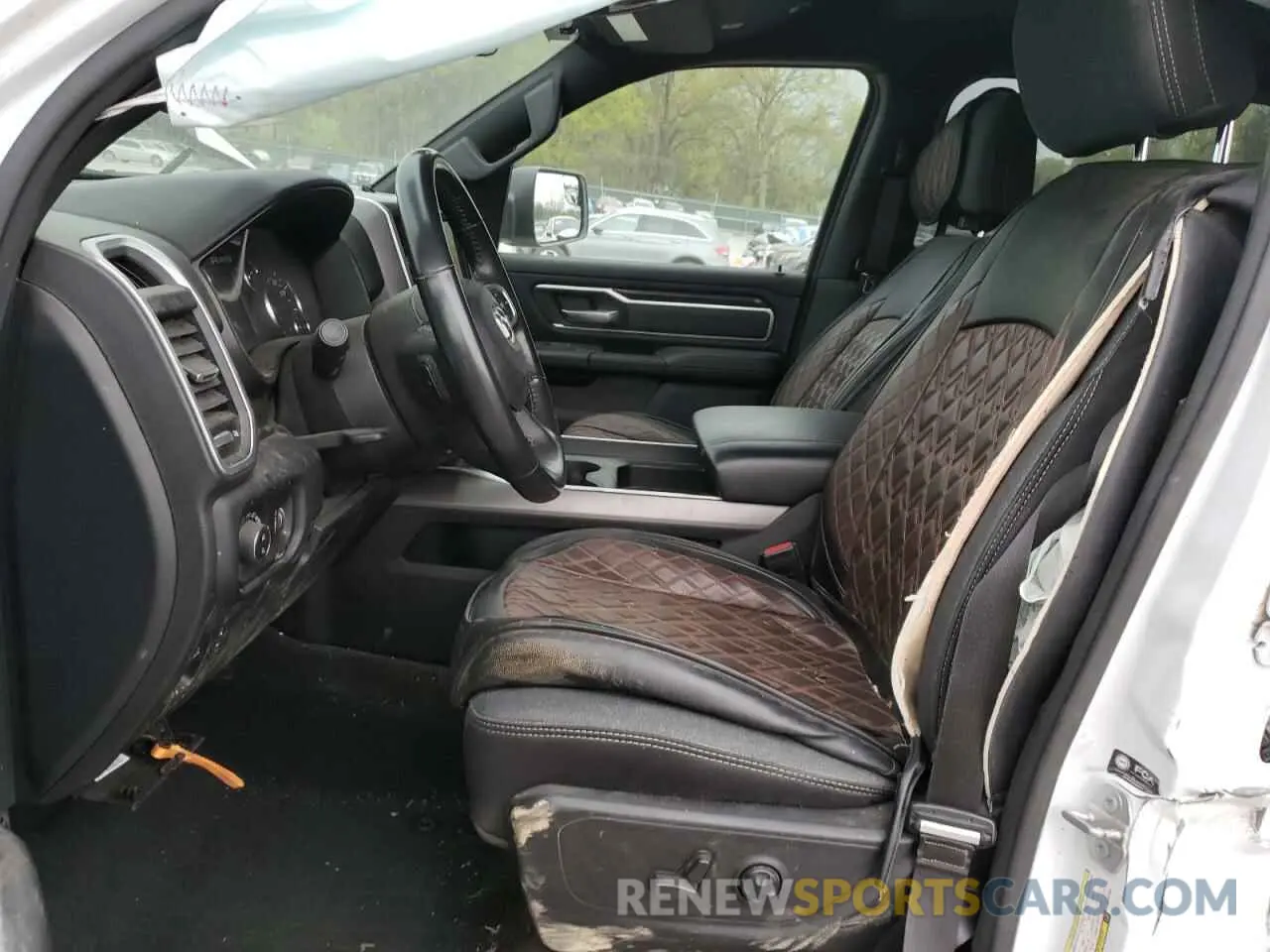7 fotografías del automóvil dañado 1C6SRFFT5MN827950 RAM 1500 2021