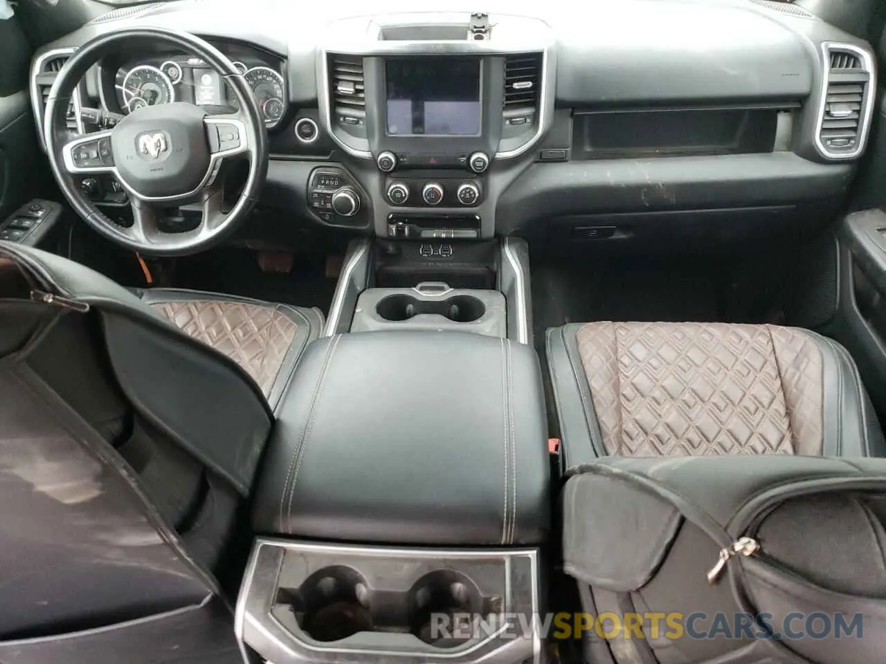 8 fotografías del automóvil dañado 1C6SRFFT5MN827950 RAM 1500 2021