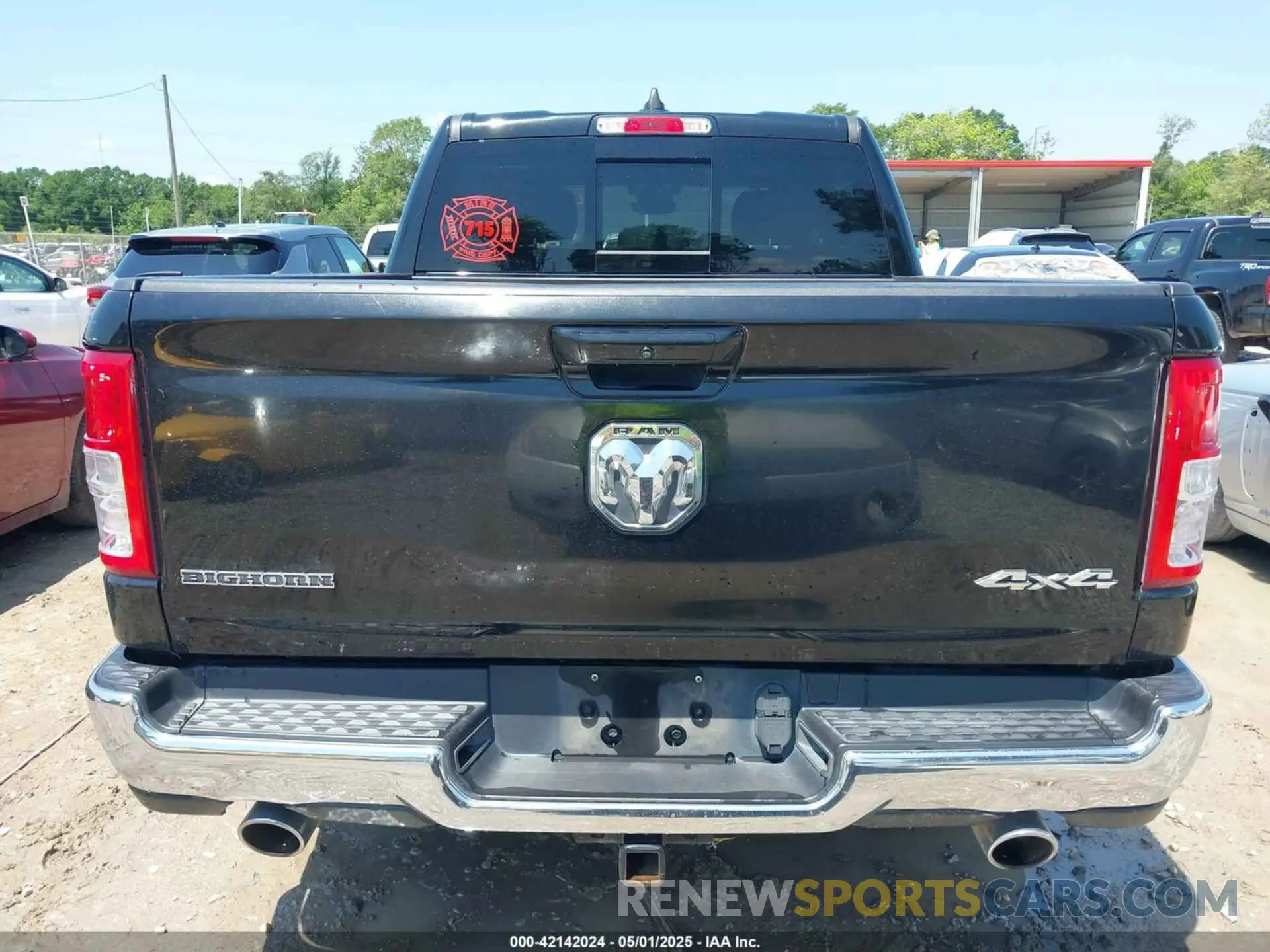 16 fotografías del automóvil dañado 1C6SRFFT6MN565064 RAM 1500 2021