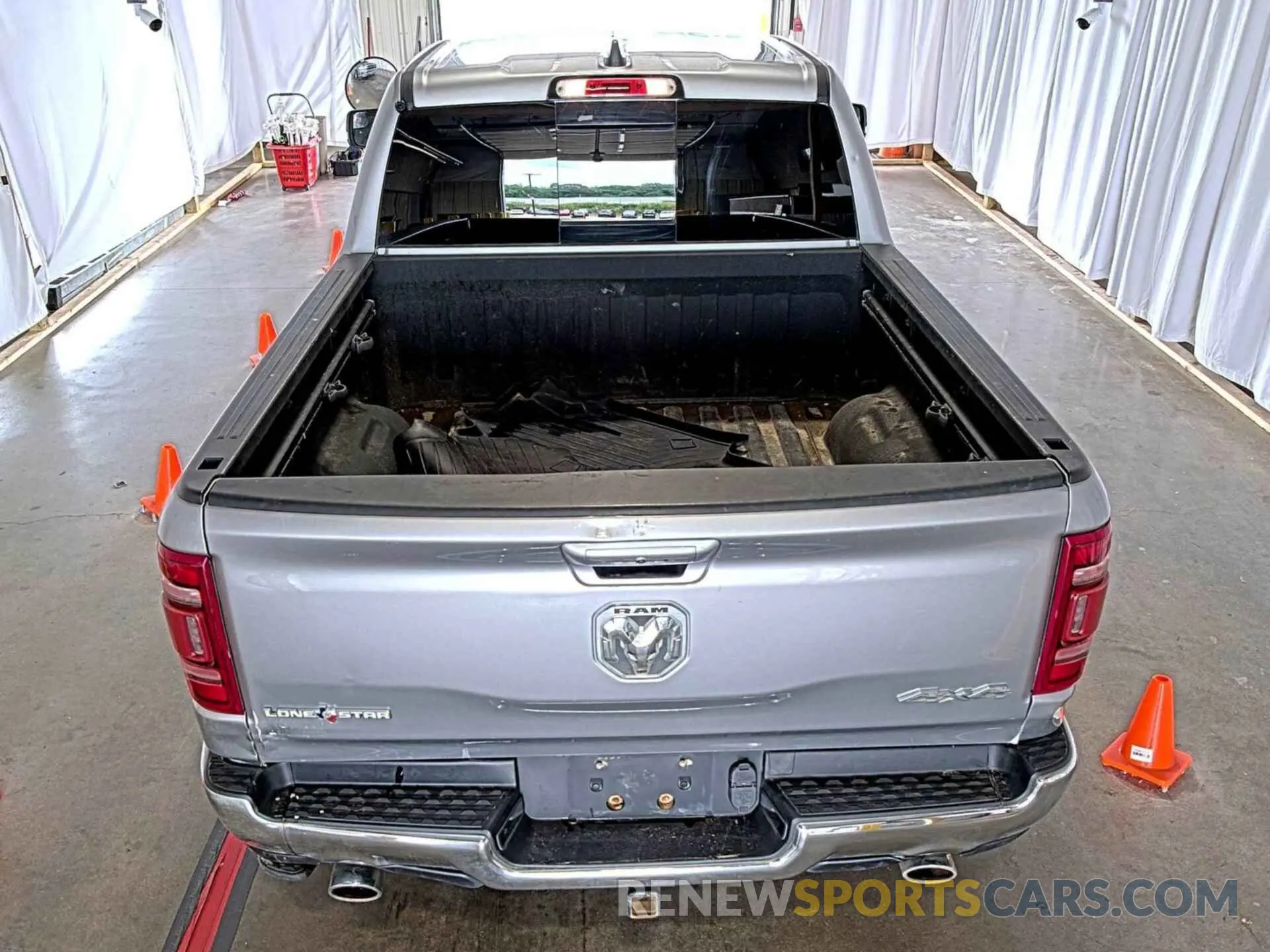 12 fotografías del automóvil dañado 1C6SRFFT6MN714623 RAM 1500 2021