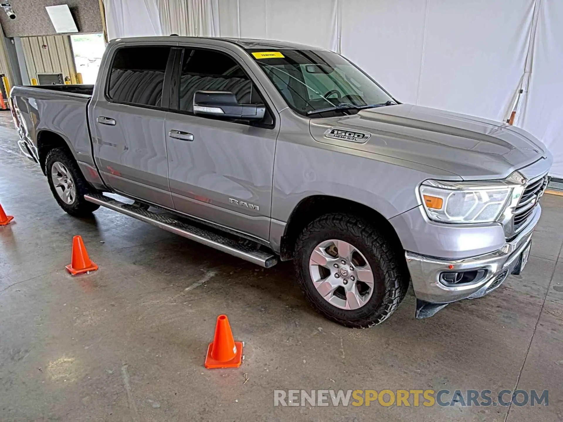 33 fotografías del automóvil dañado 1C6SRFFT6MN714623 RAM 1500 2021