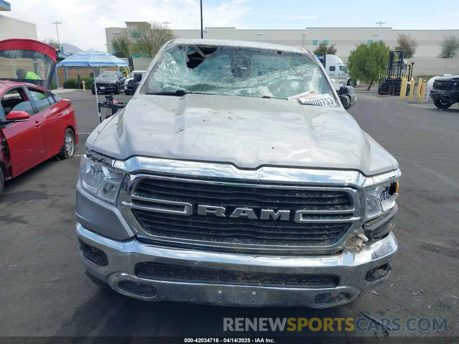12 fotografías del automóvil dañado 1C6SRFFT7MN632402 RAM 1500 2021