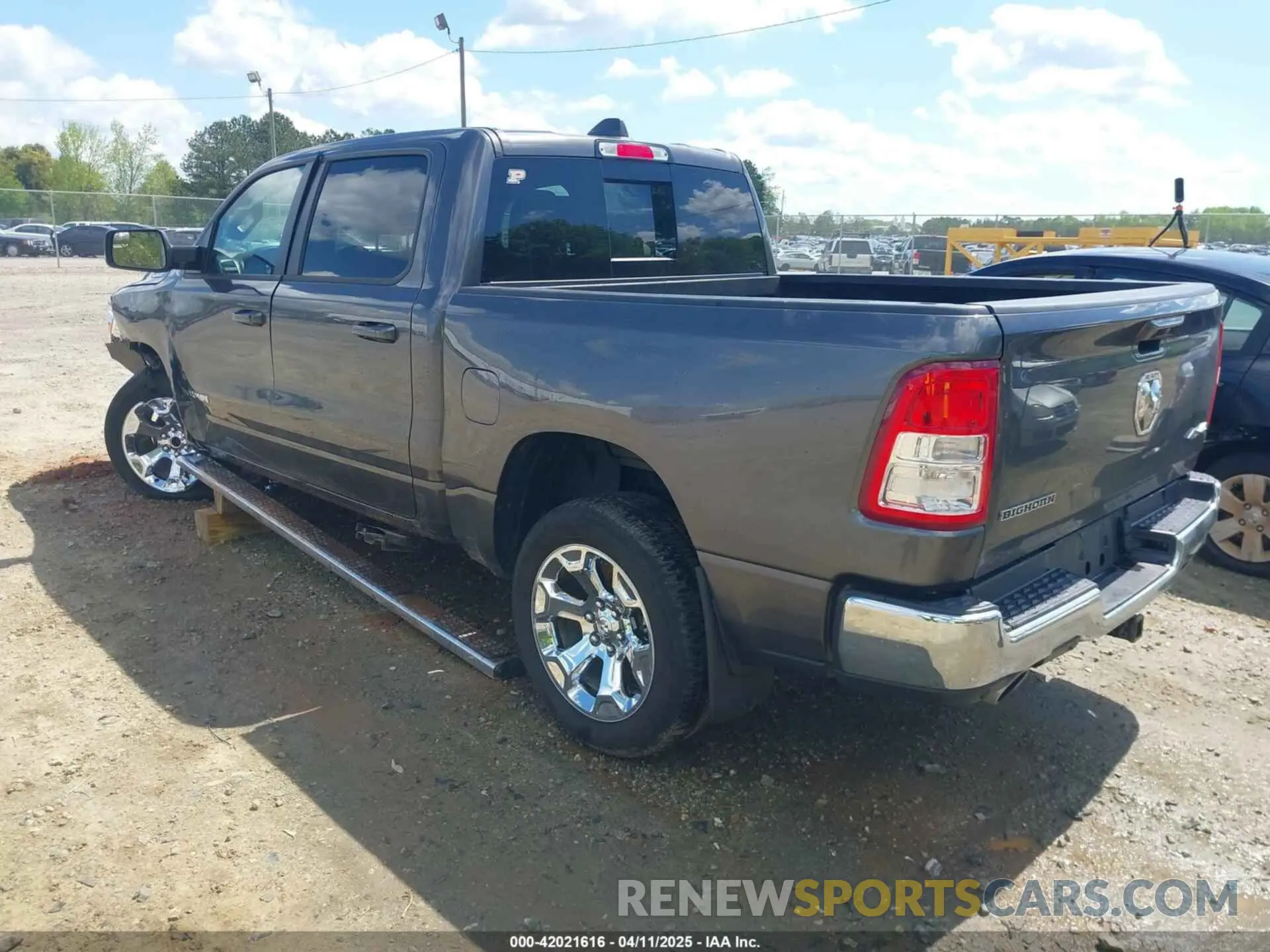 3 fotografías del automóvil dañado 1C6SRFFT7MN825732 RAM 1500 2021