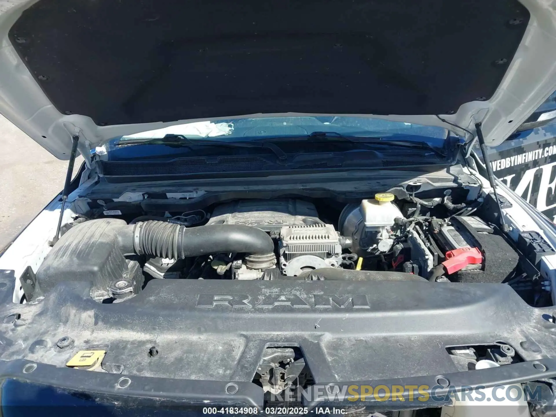 10 fotografías del automóvil dañado 1C6SRFFT8MN598163 RAM 1500 2021