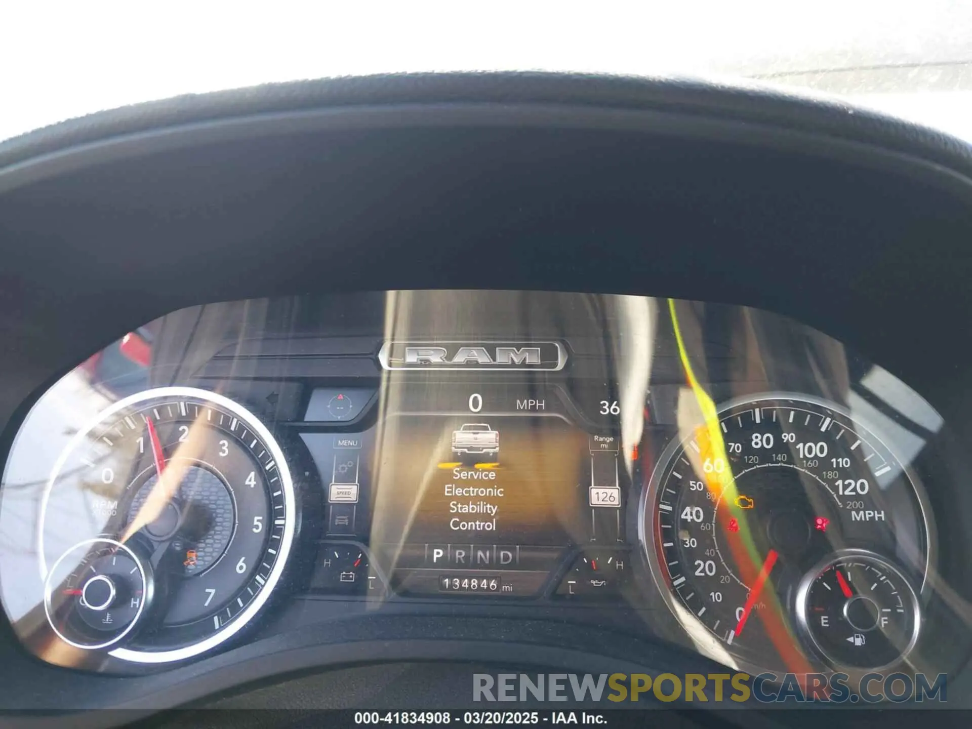 15 fotografías del automóvil dañado 1C6SRFFT8MN598163 RAM 1500 2021