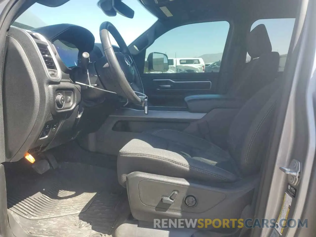 7 fotografías del automóvil dañado 1C6SRFFTXMN537235 RAM 1500 2021