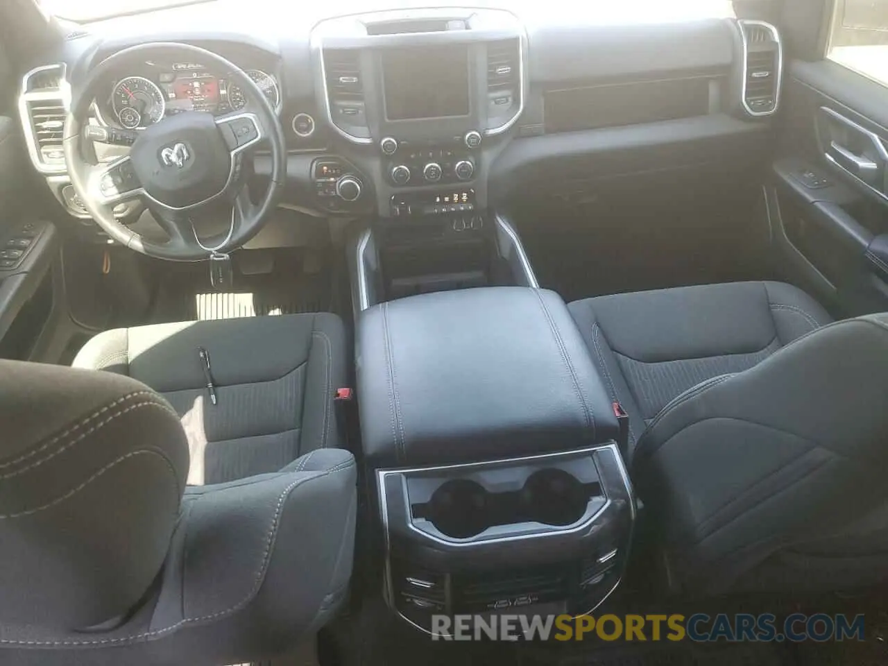 8 fotografías del automóvil dañado 1C6SRFFTXMN537235 RAM 1500 2021