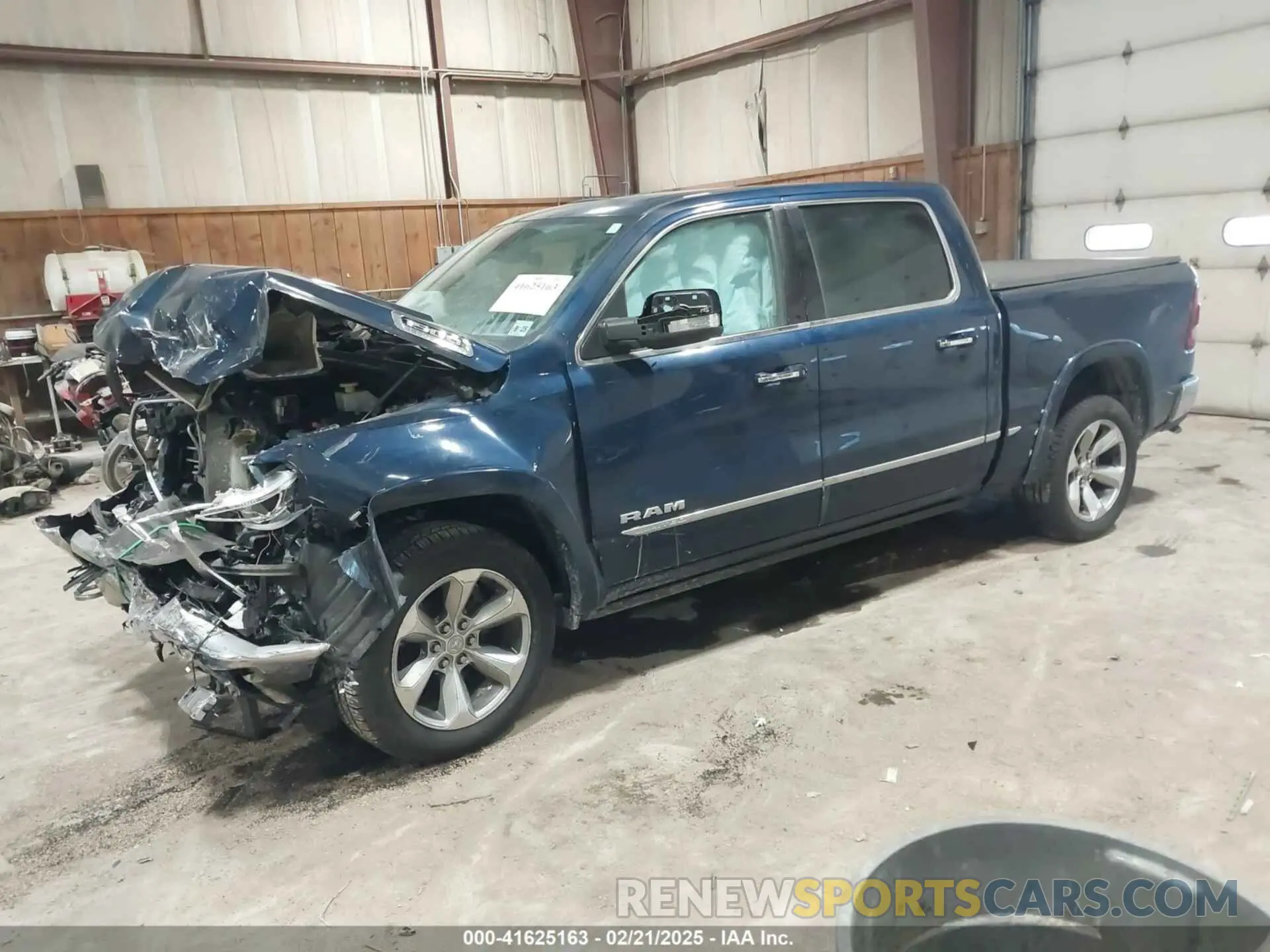2 fotografías del automóvil dañado 1C6SRFHM5MN501037 RAM 1500 2021